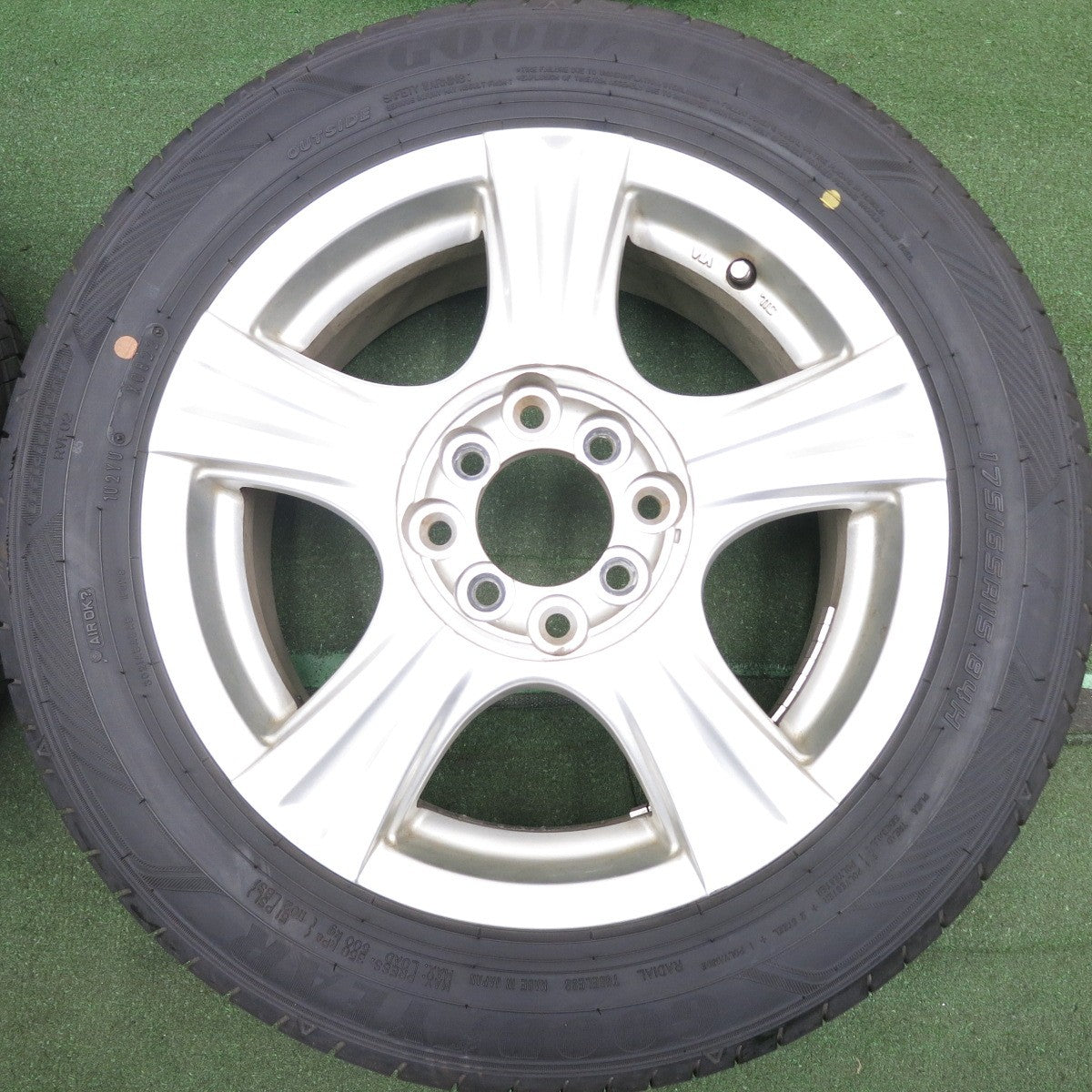 *送料無料* バリ溝！22年！9.5分★175/65R15 グッドイヤー EfficientGrip RVF02 社外 アルミ 15インチ PCD100 114.3/4H マルチ★4050102HAノ