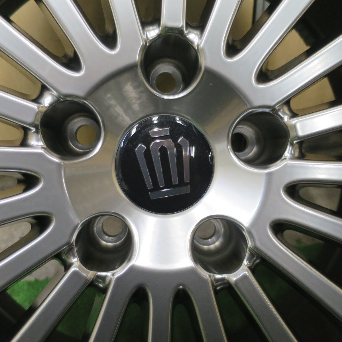 新車外し★トヨタ 30系 クラウン セダン 純正 ホイール 19インチ 19×8J PCD120/5H★6060503NGホ