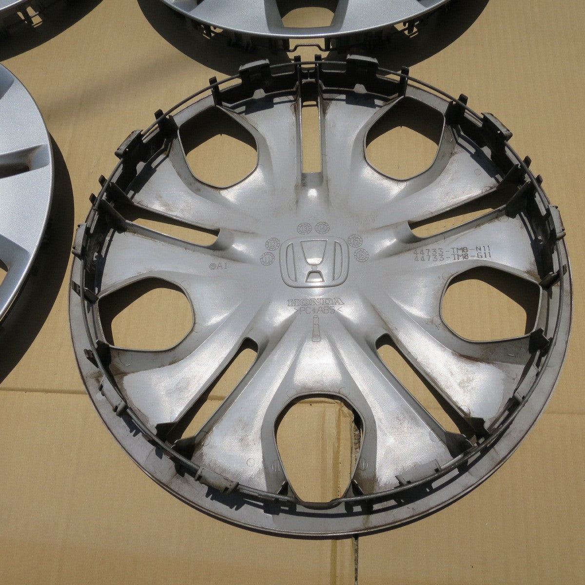 キレイ！4枚価格♪ホンダ ZE2 インサイト 純正 ホイール キャップ カバー 15インチ 44733-TM8-N11 1台分 HONDA♪ [送料無料]