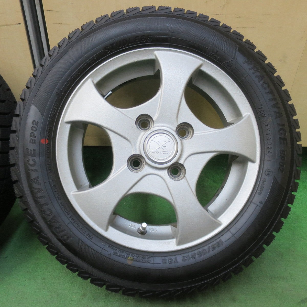 ほぼ未使用！24年★スタッドレス 155/65R13 プラクティバ アイス BP02 ヨコハマ X STYLE 社外 アルミ 13インチ PCD100/4H★6011605イス