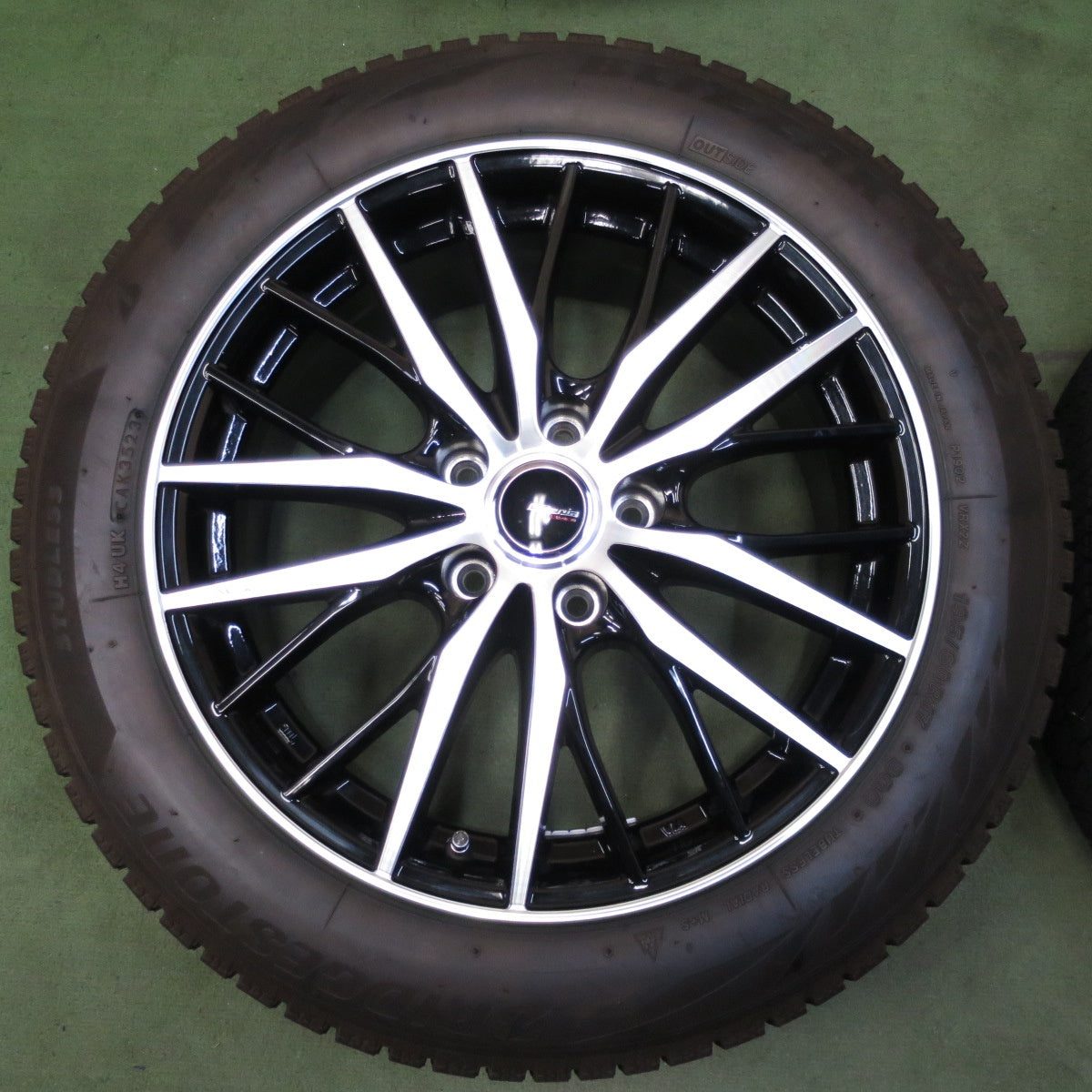 バリ溝！23年！キレイ！9.5分◎スタッドレス 195/60R17 ブリヂストン ブリザック VRX2 Galeria GM01 ガレリア 17インチ PCD114.3/5H◎6080404NGス