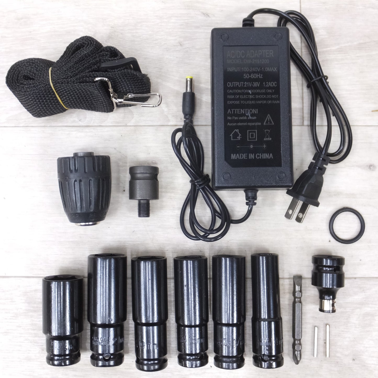 [送料無料] 美品！付属品付き◆JSD-HOPE 充電式 インパクト レンチ ブラシレス 21V 4.0Ah ケース ACアダプター バッテリー ドリルアタッチメント など 電動 工具◆