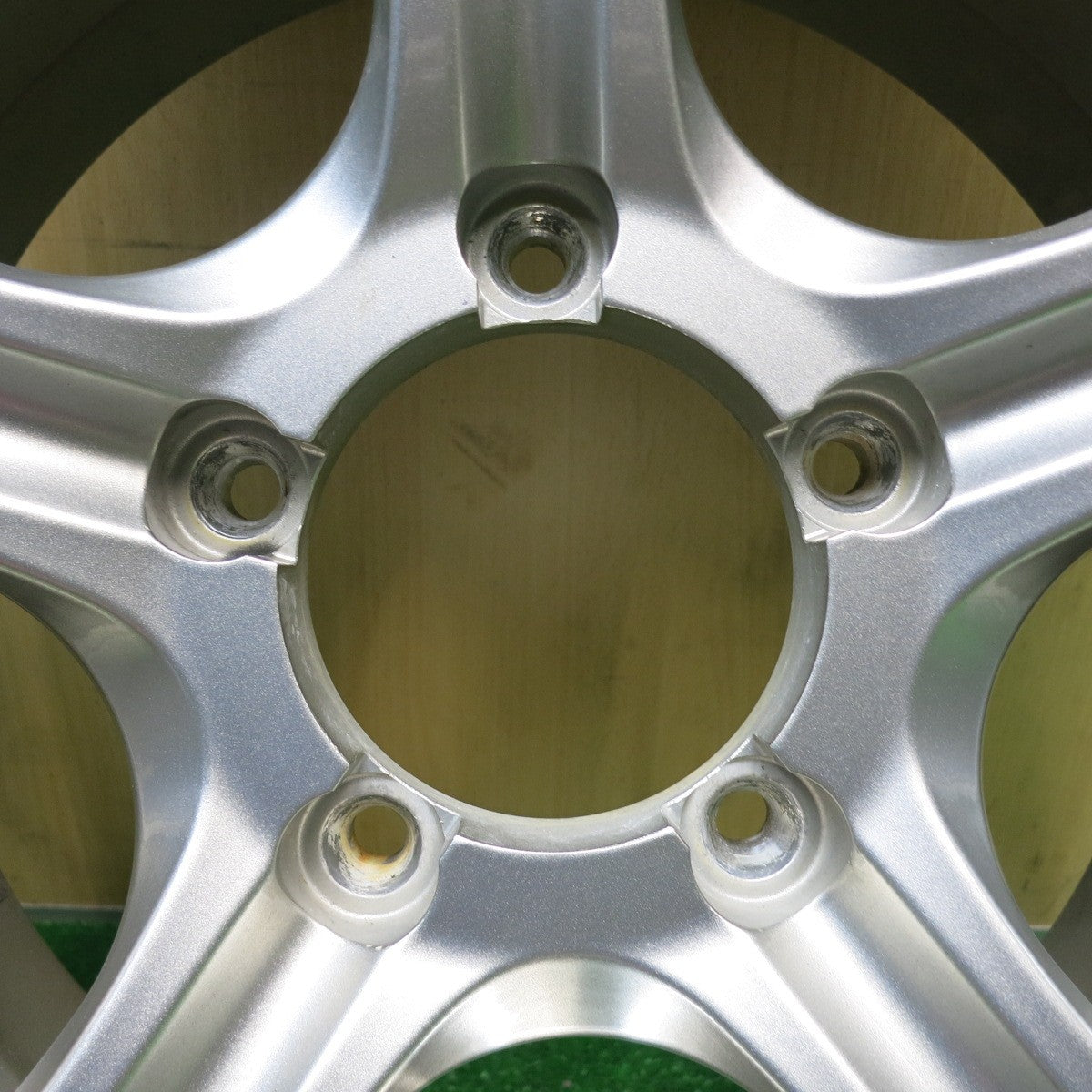 バリ溝！23年！キレイ！8.5分★ジムニー 等 Lehrmeister ROAD SPOKE VR 175/80R16 スタッドレス ブリヂストン ブリザック DM-V3 16インチ レアマイスター PCD139.7/5H★5121101HAス