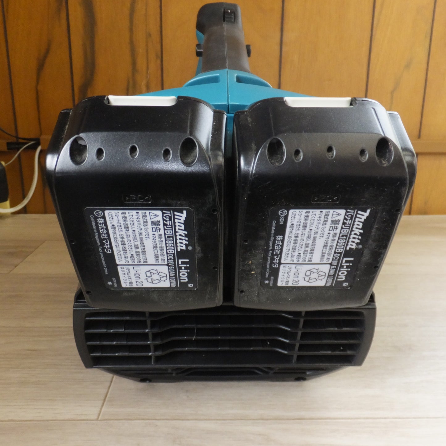 [送料無料] キレイ★マキタ makita 充電式ブロワ MUB362DPG2 36V★