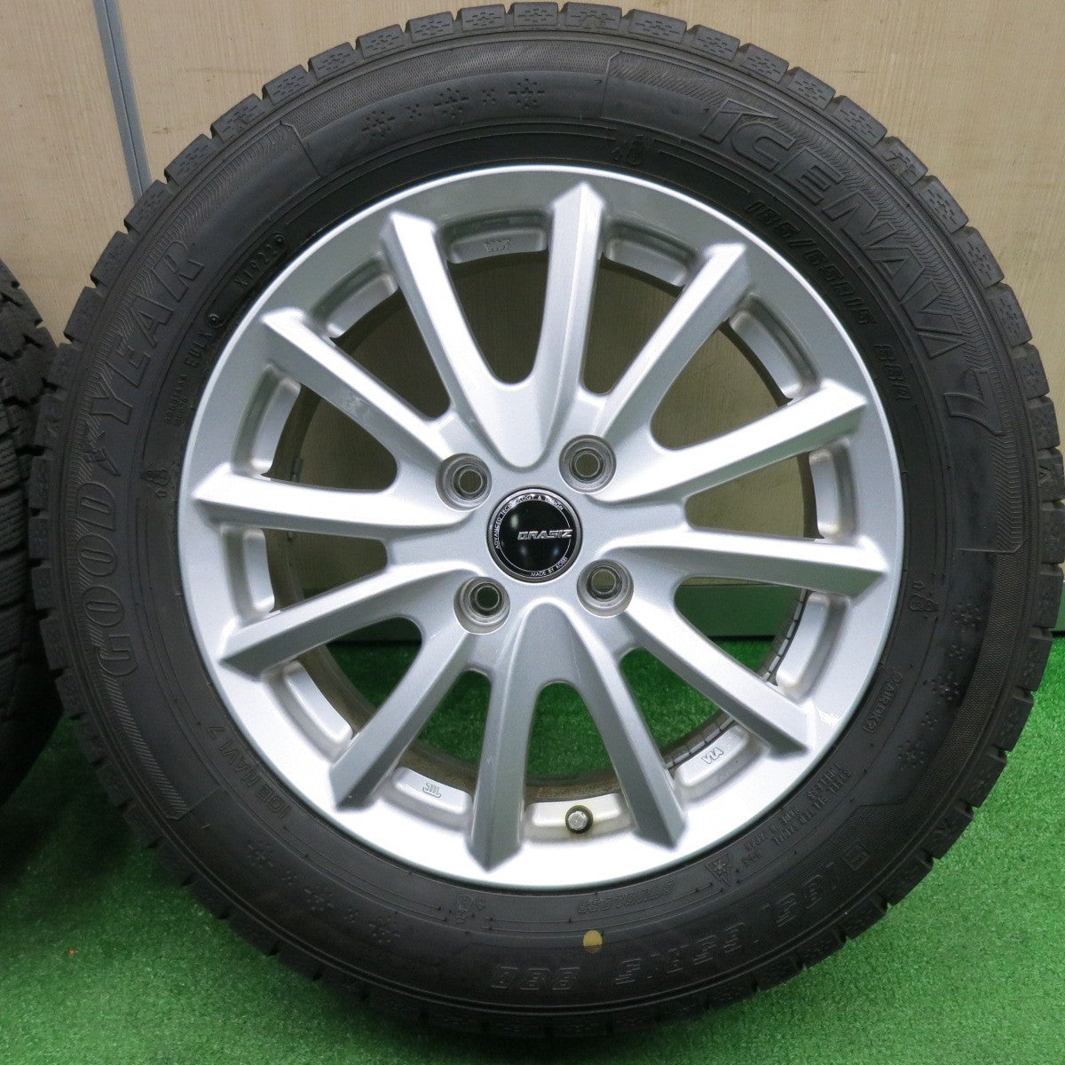 [送料無料] バリ溝！22年！キレイ！9分★スタッドレス 185/65R15 グッドイヤー アイスナビ7 QRASIZ KOSEI クレイシズ 光生 15インチ PCD100/4H★4120601TNス