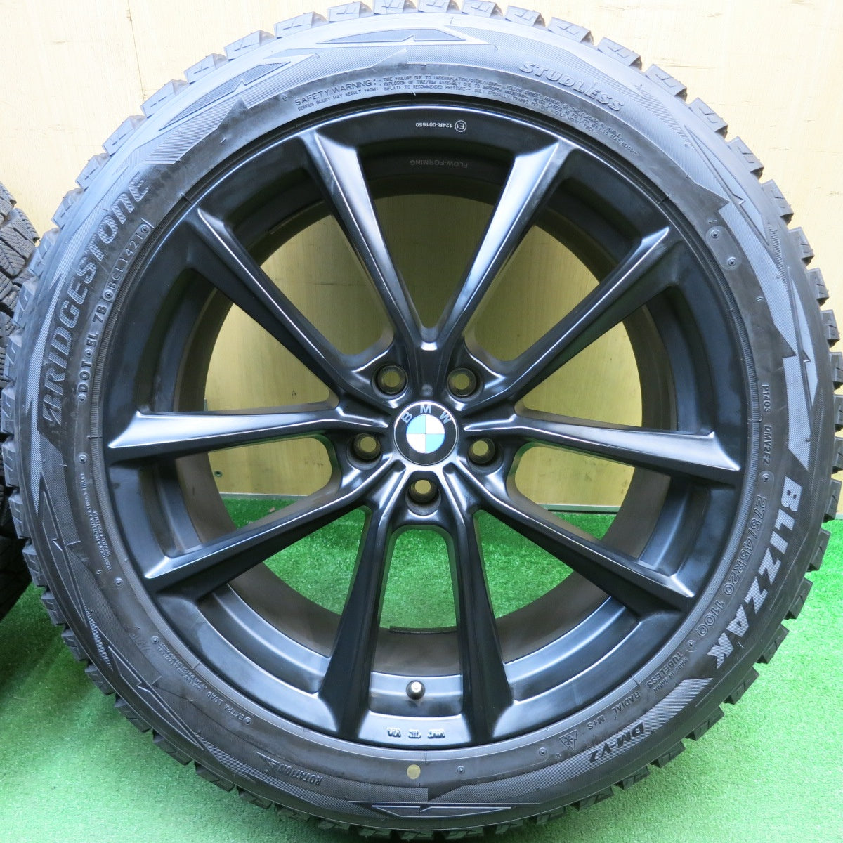 バリ溝！キレイ！9.5分★BMW 等 Breyton BR-1 275/45R20 スタッドレス ブリヂストン ブリザック DM-V2 20インチ ブレイトン PCD112/5H★6021507HAス