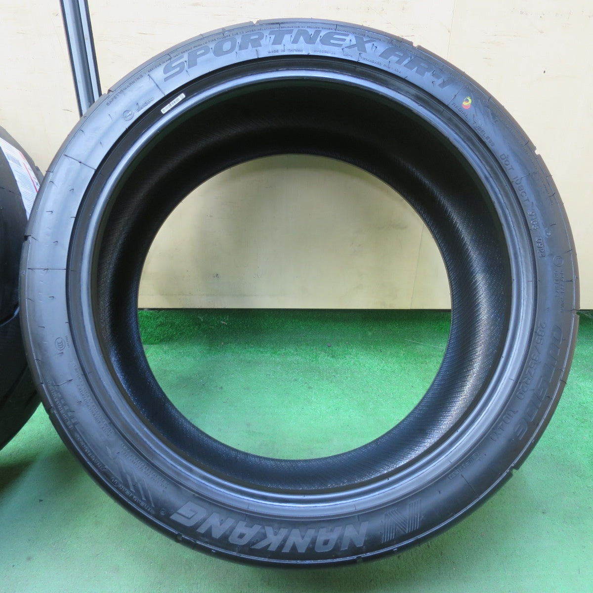未使用！24年★285/35R20 ナンカン SPORTNEX AR-1 20インチ サーキット レース 走行 タイヤ★5072402イノタ