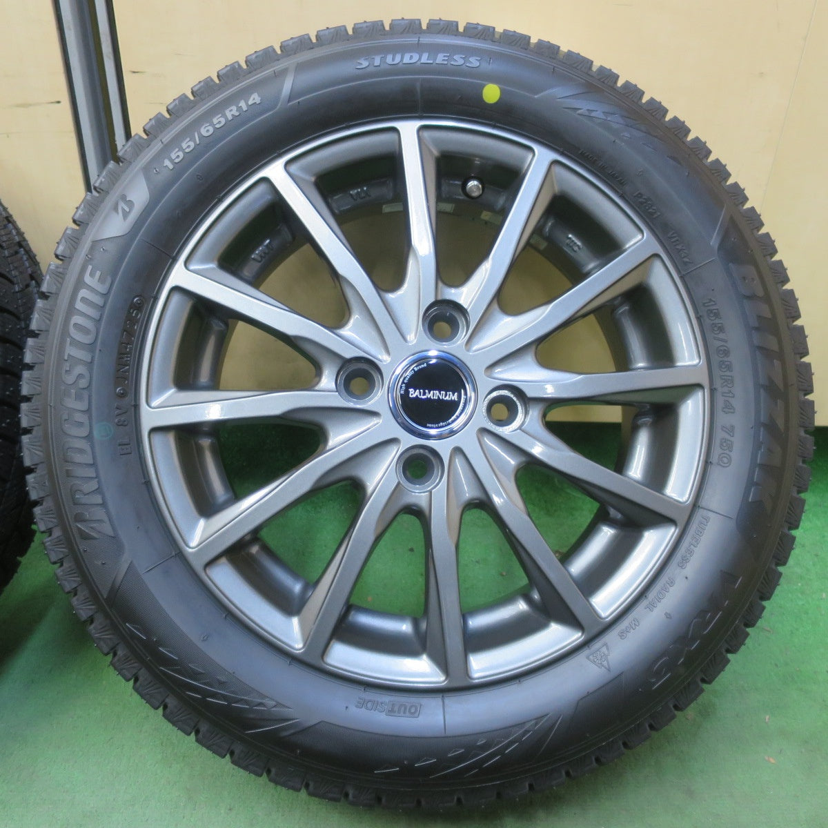 未使用！25年◎スタッドレス 155/65R14 ブリヂストン ブリザック VRX3 BALMINUM AR12 バルミナ 14インチ PCD100/4H◎6061207イス