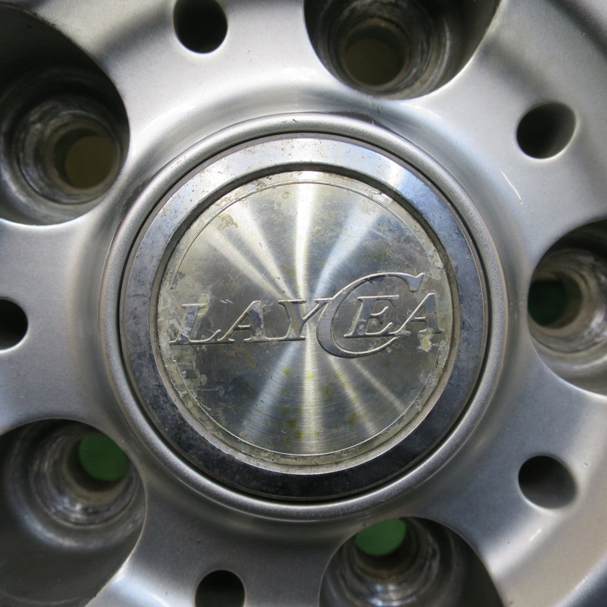 バリ溝！9.5分★スタッドレス 205/60R16 ダンロップ ウインターマックス WM01 LAYCEA レイシア 16インチ PCD114.3/5H★5022705イス
