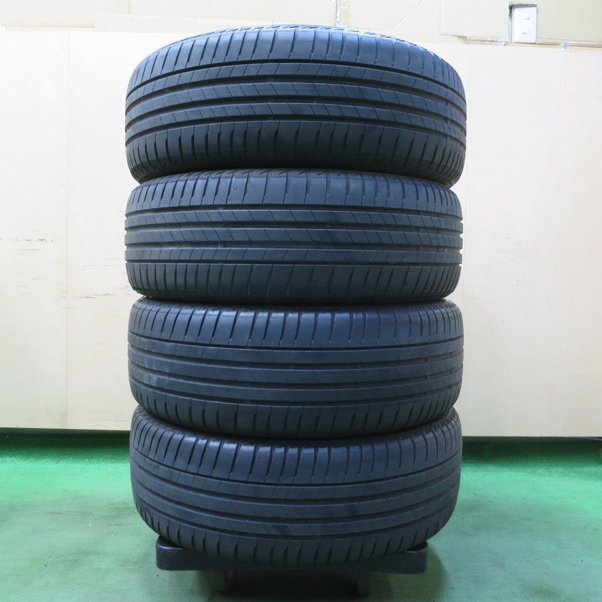 4本価格！21年★205/60R16 ブリヂストン トランザ T005 タイヤ 16インチ ヴォクシー ノア プリウスα ステップワゴン 等★5070701イノタ