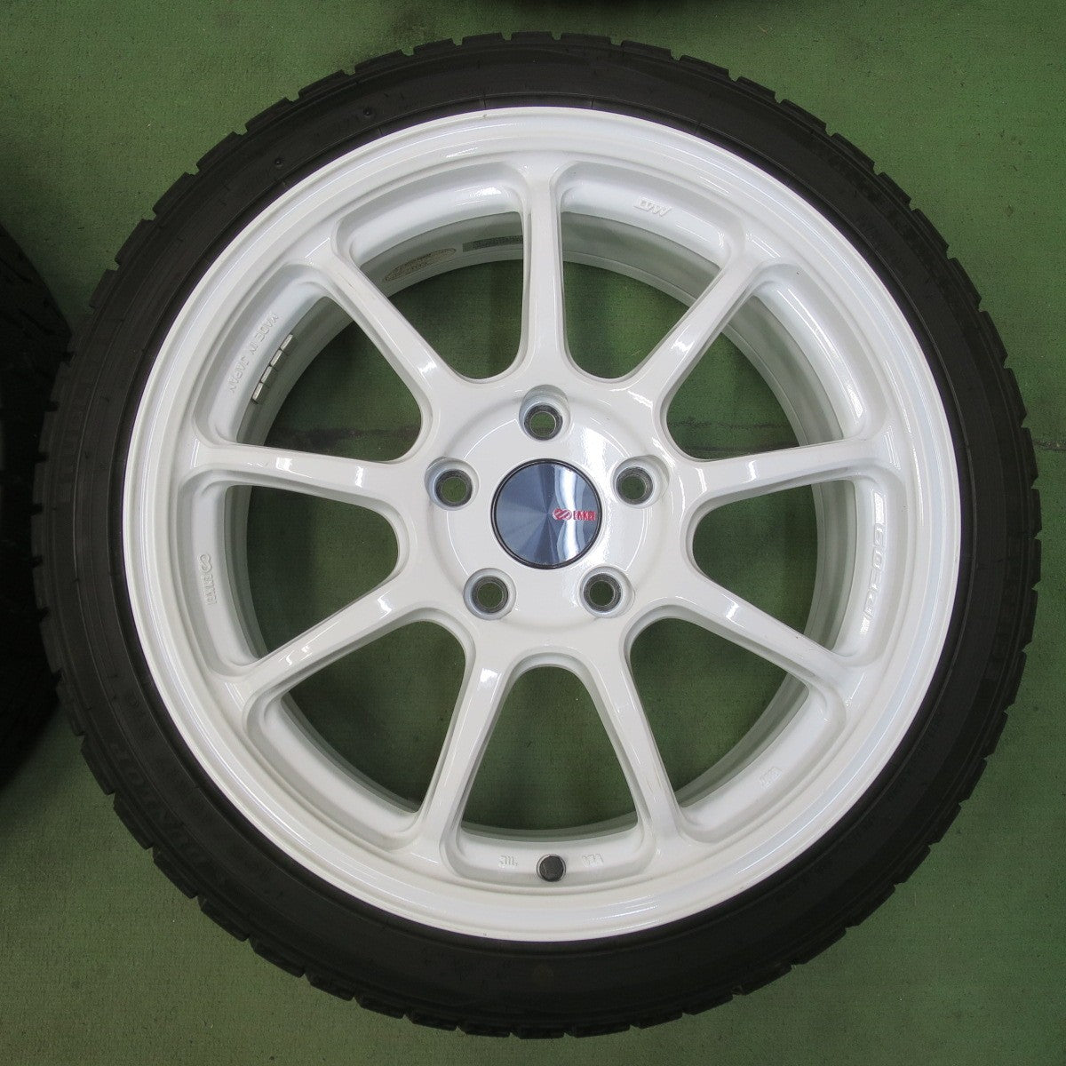 バリ溝！9分★スタッドレス ENKEI PF09 195/45R17 ダンロップ ウインターマックス WM02 エンケイ 17インチ PCD114.3/5H★6040908イス