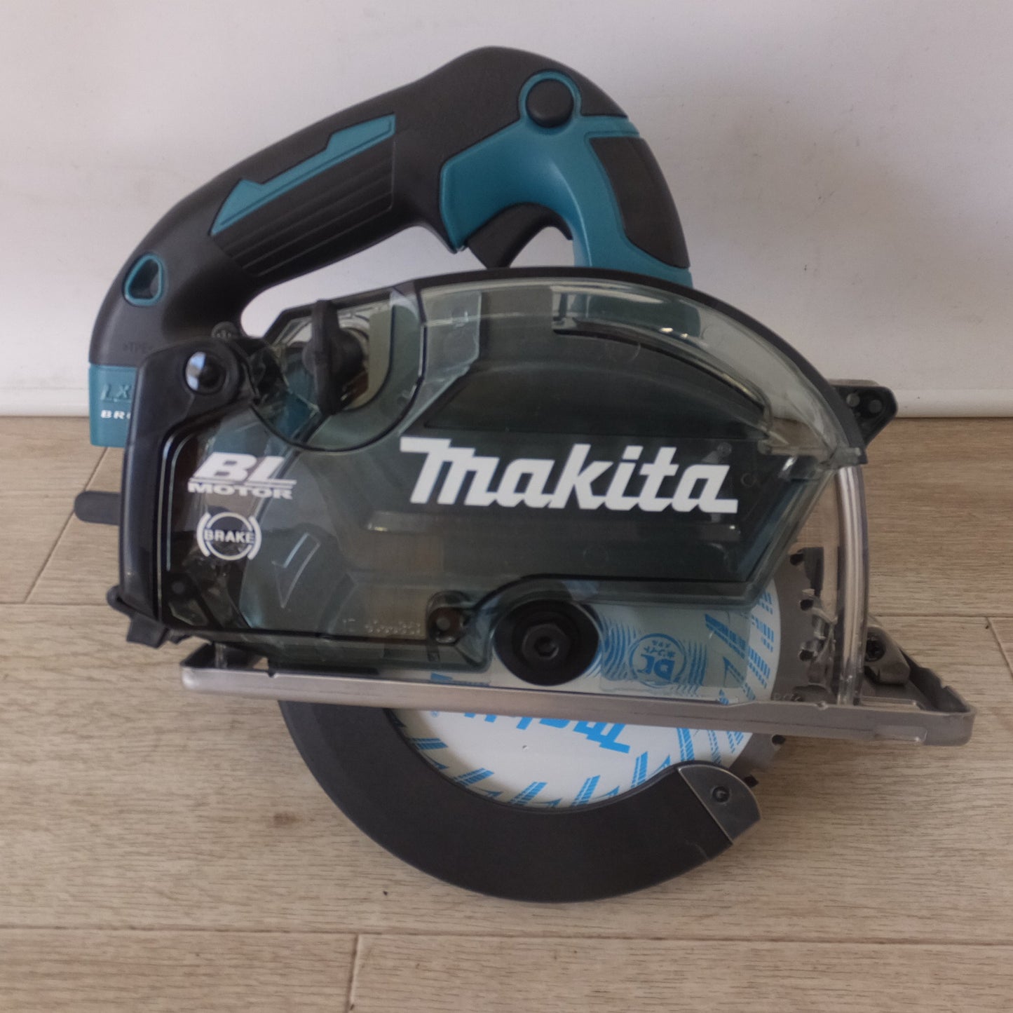 [送料無料] 美品★マキタ makita 150mm 充電式チップソーカッタ CS553DZS 18V　バッテリ 充電器 別販売★