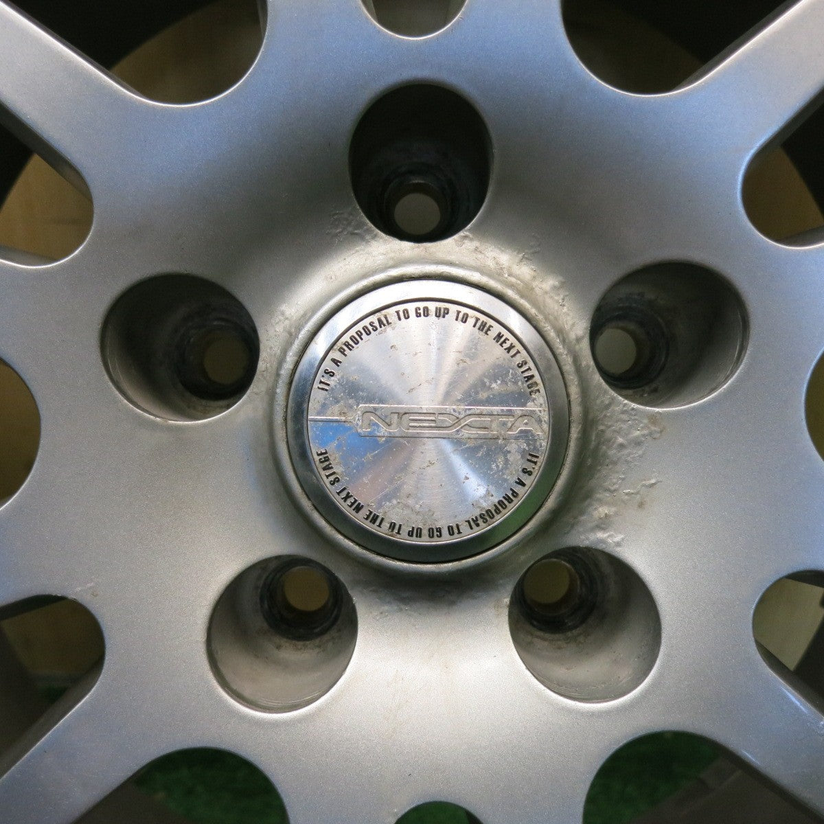 4本価格◎スタッドレス 225/65R17 ブリヂストン ブリザック DM-V2 NEXTA ネクスタ 17インチ PCD114.3/5H◎6070203HAス