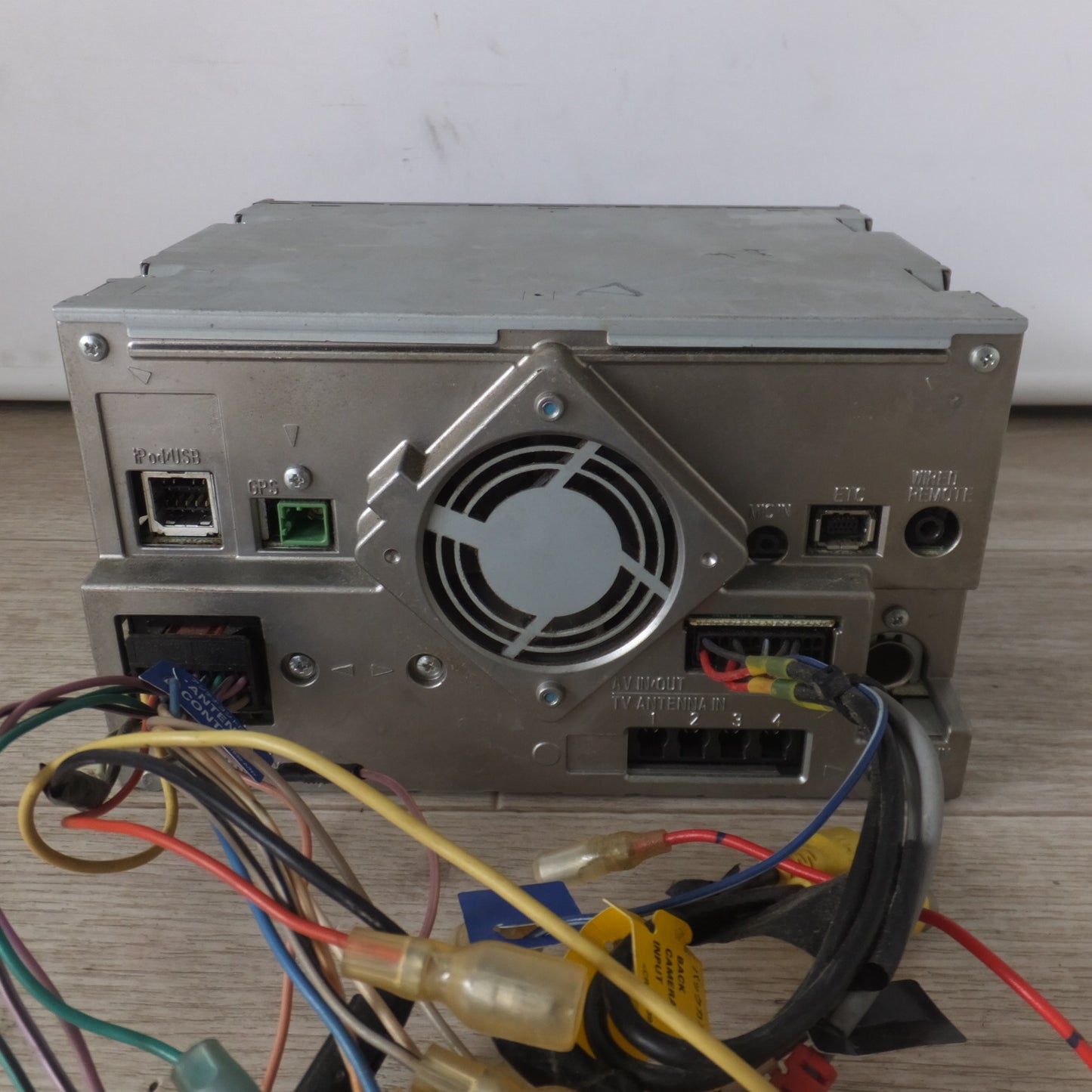[送料無料] 現状品★カロッツェリア carrozzeria カーナビ 楽ナビ 2Dメインユニットタイプ AVIC-MRZ09-2[74]★