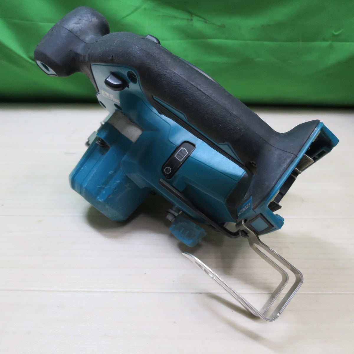 [送料無料] ☆マキタ 150mm 充電式 チップソー カッター CS551D 電動 工具 切断機 18V makita 本体のみ☆