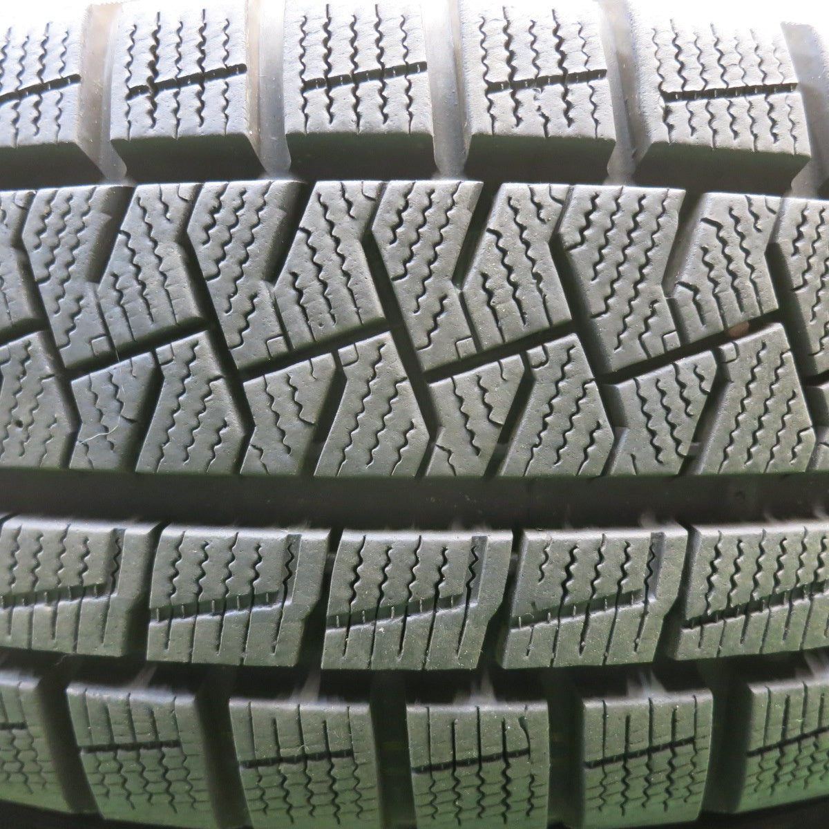 バリ溝！9.5分★スタッドレス 175/65R14 ピレリ アイスアシンメトリコ TEAD テッド 14インチ PCD100/4H★5050512HAス