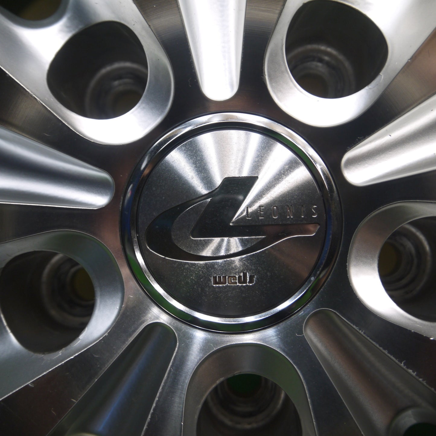 [送料無料] タイヤほぼ未使用！22年！キレイ★スタッドレス LEONIS CX 205/55R16 ミシュラン X-ICE SNOW レオニス PCD114.3/5H★4091702Hス