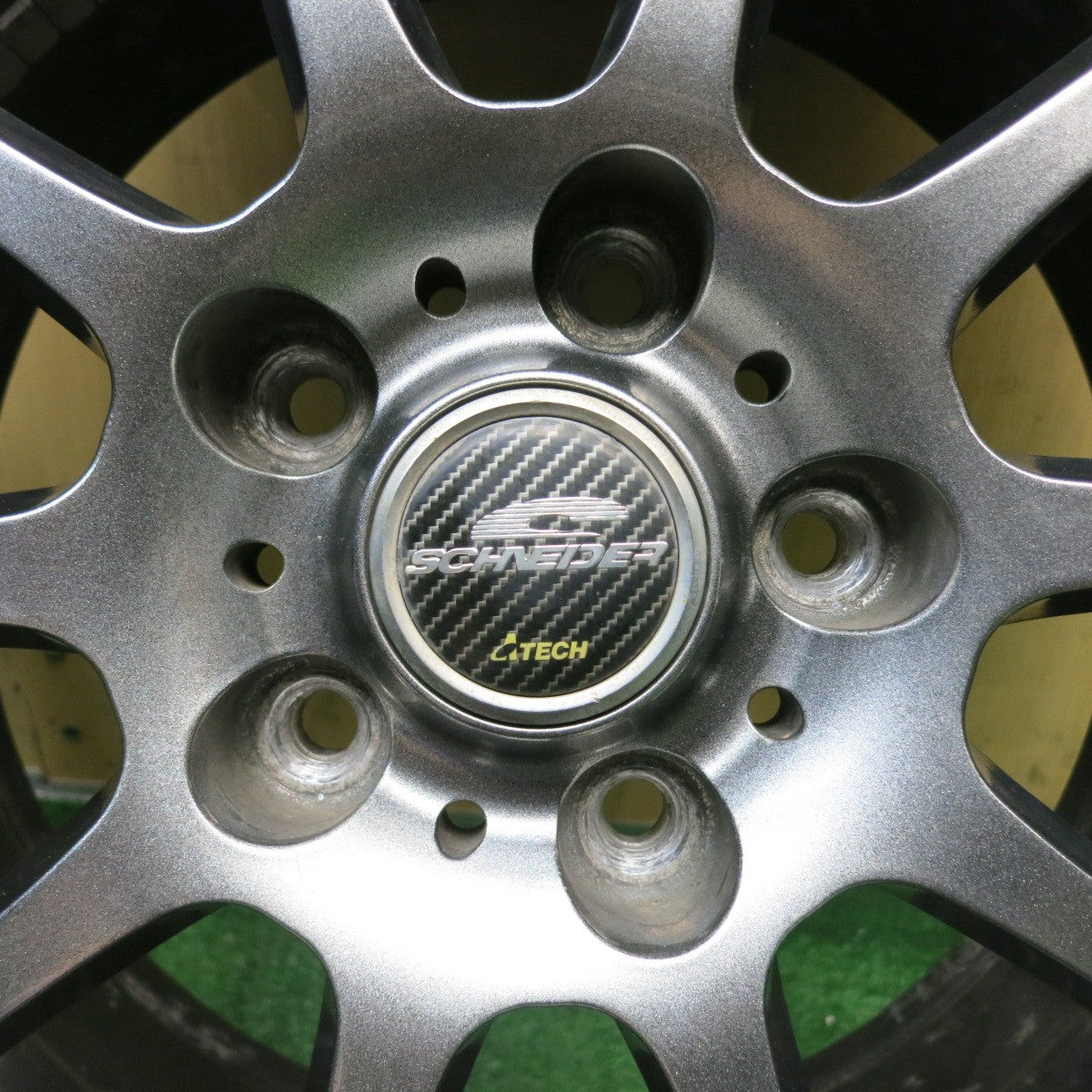 バリ溝！23年！キレイ！9.5分◎スタッドレス 205/60R16 ダンロップ ウインターマックス WM02 SCHNEIDER シュナイダー 16インチ PCD114.3/5H◎6061302HAス