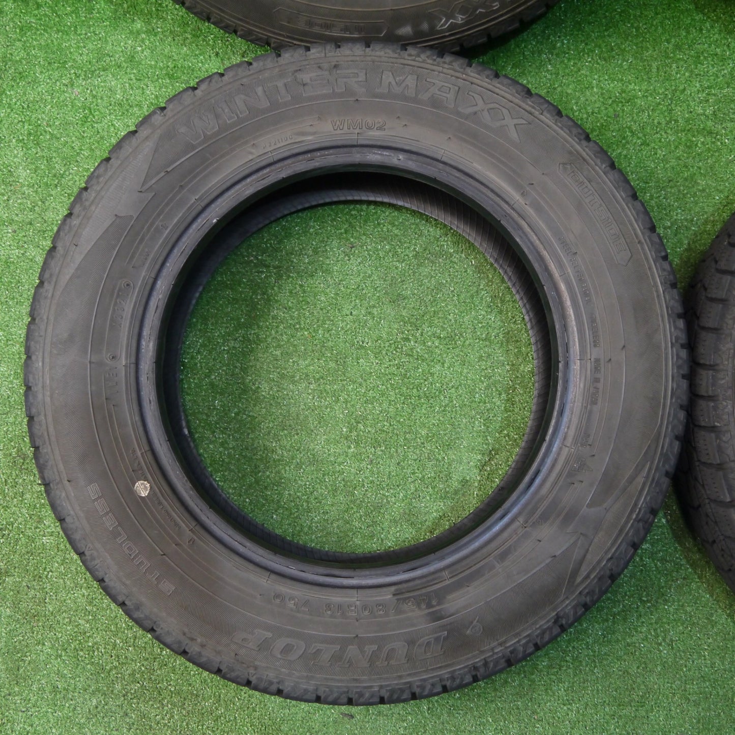 バリ溝！8.5分★スタッドレス 145/80R13 ダンロップ ウインターマックス WM02 タイヤ 13インチ モコ ワゴンR アルト N-BOX 等★6052206KKスタ