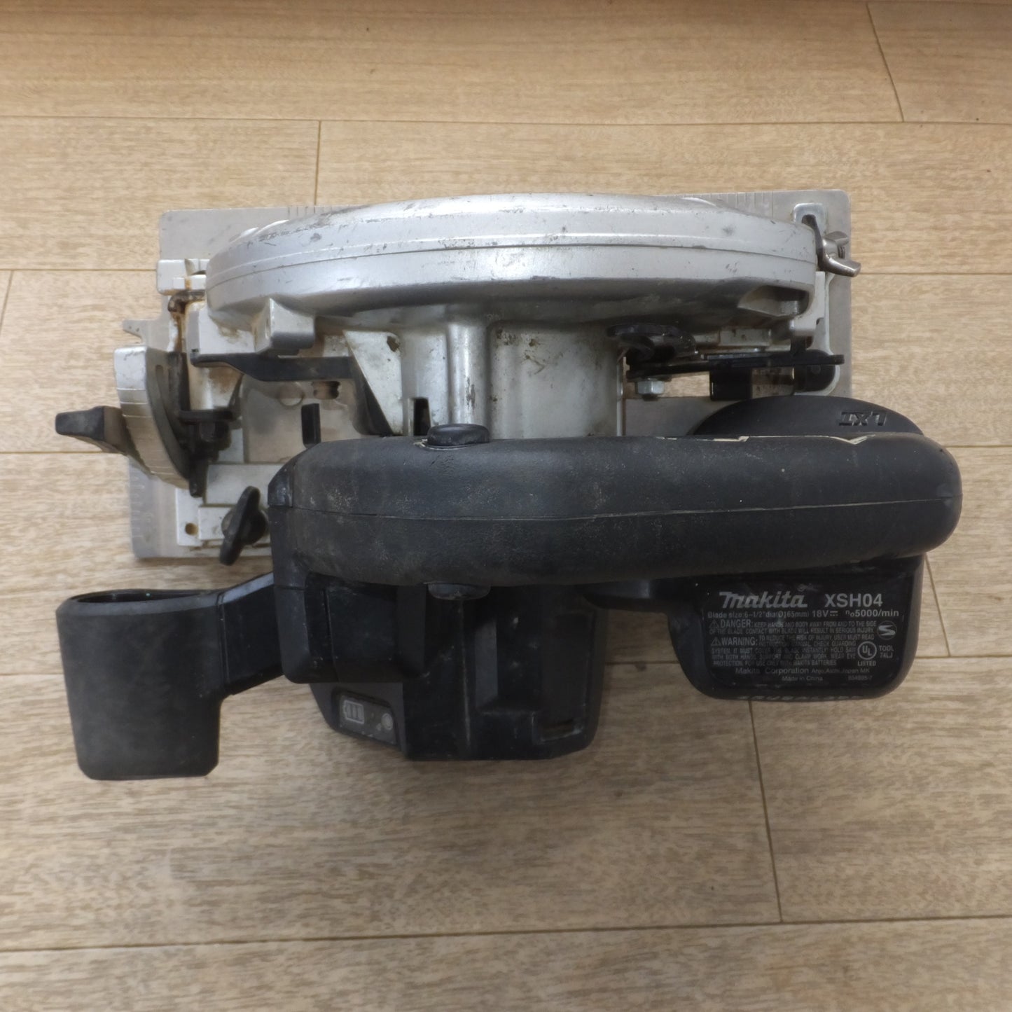 [送料無料] ★マキタ makita 165mm 充電式マルノコ XSH04 18V 本体のみ　海外マキタ製品★