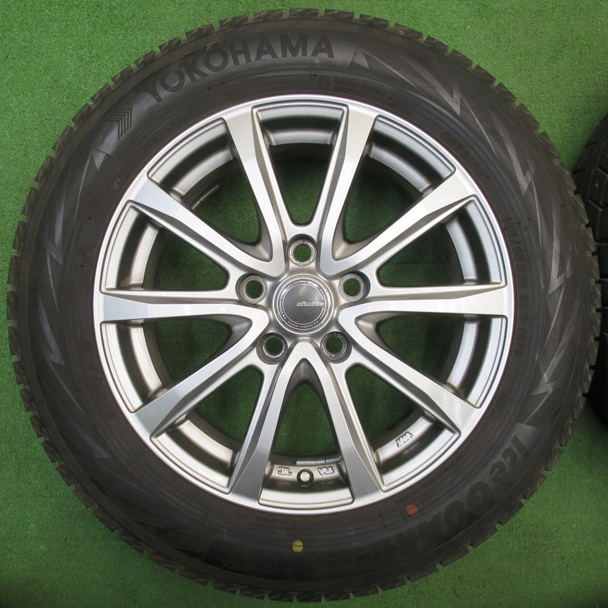 バリ溝！24年！キレイ！ほぼ10分★スタッドレス 195/65R16 ヨコハマ アイスガード iG70 MILLOUS VX ミルアス 16インチ PCD114.3/5H★6020602NJス