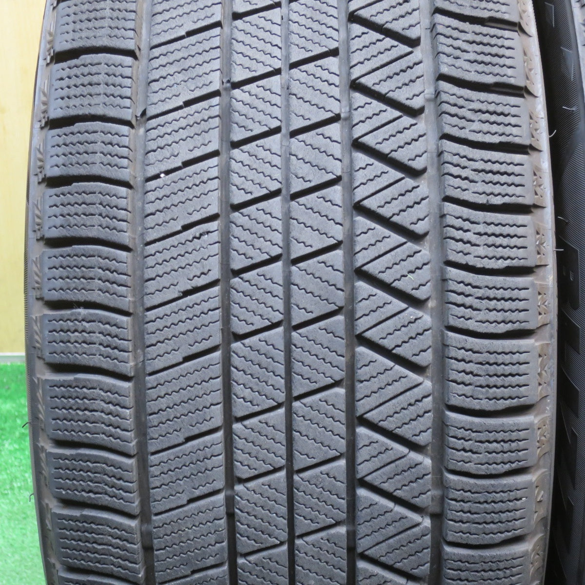 バリ溝！22年！キレイ！9.5分◎スタッドレス 235/45R18 ブリヂストン ブリザック VRX3 LF SPORT 阿部商会 LFスポーツ 18インチ PCD114.3/5H◎6060203NJス