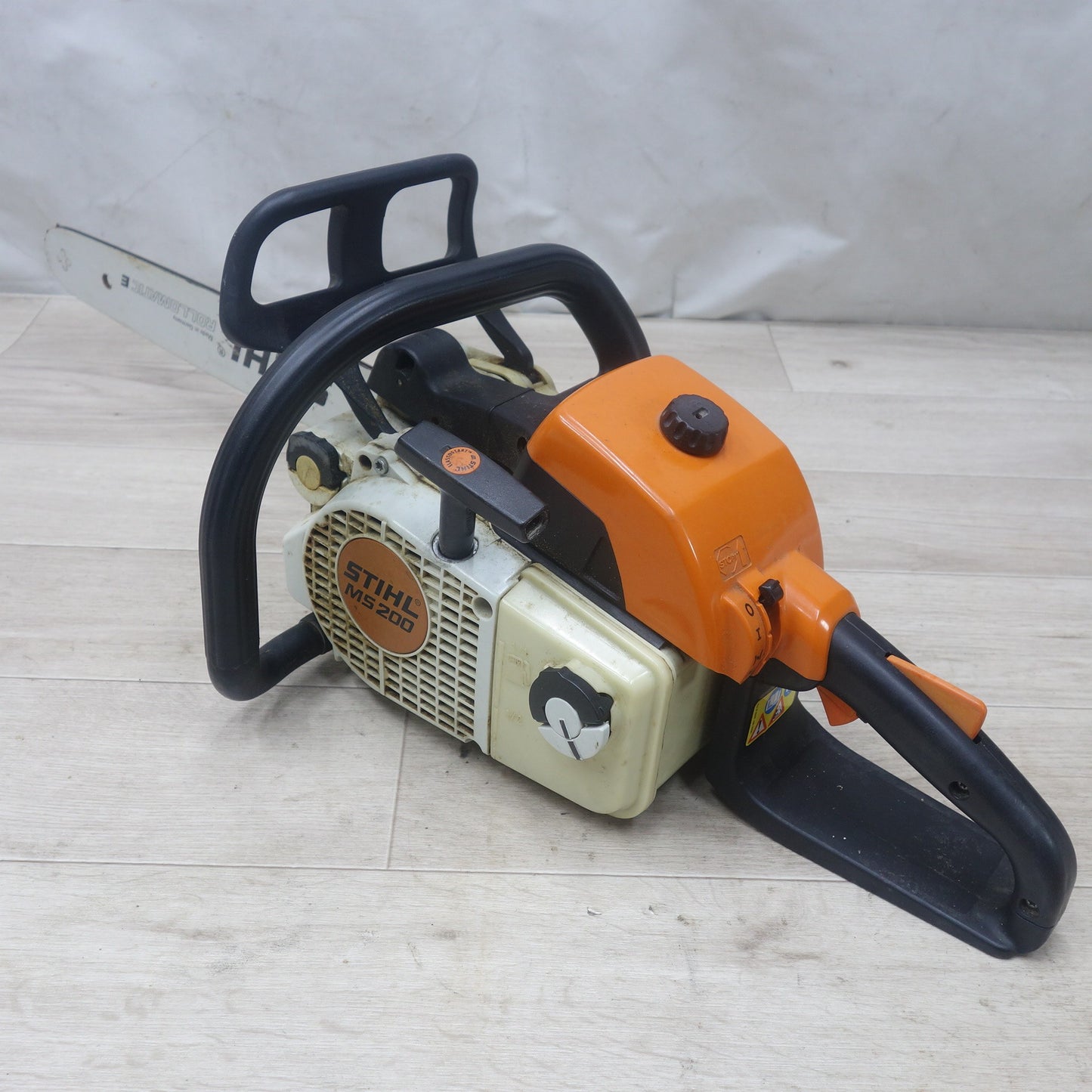 [送料無料] ◆スチール STIHL エンジン チェーンソー MS200 チェンソー 切断機 軽量◆