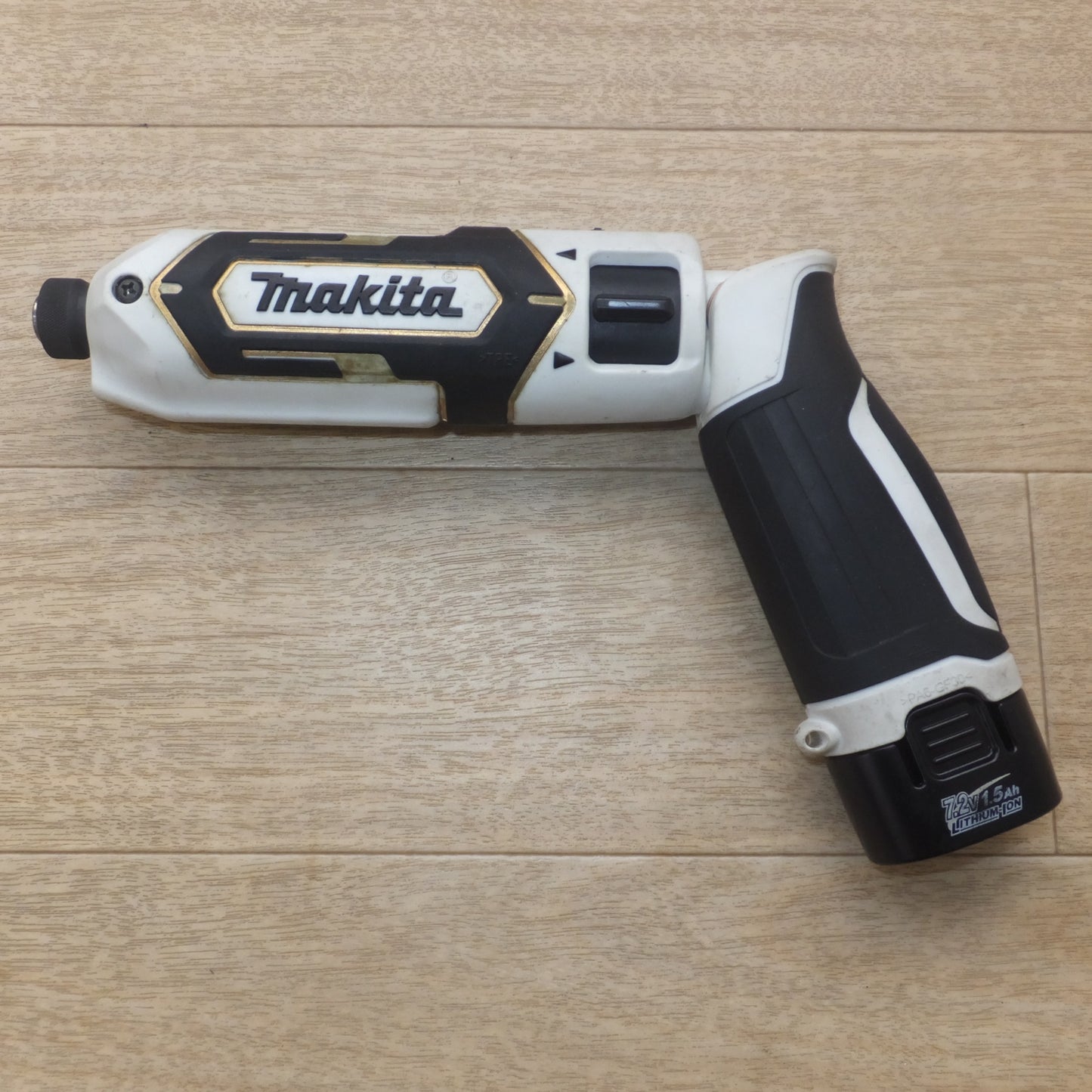 [送料無料] ★マキタ makita 充電式ペンインパクトドライバ TD022DSHXW 7.2V★