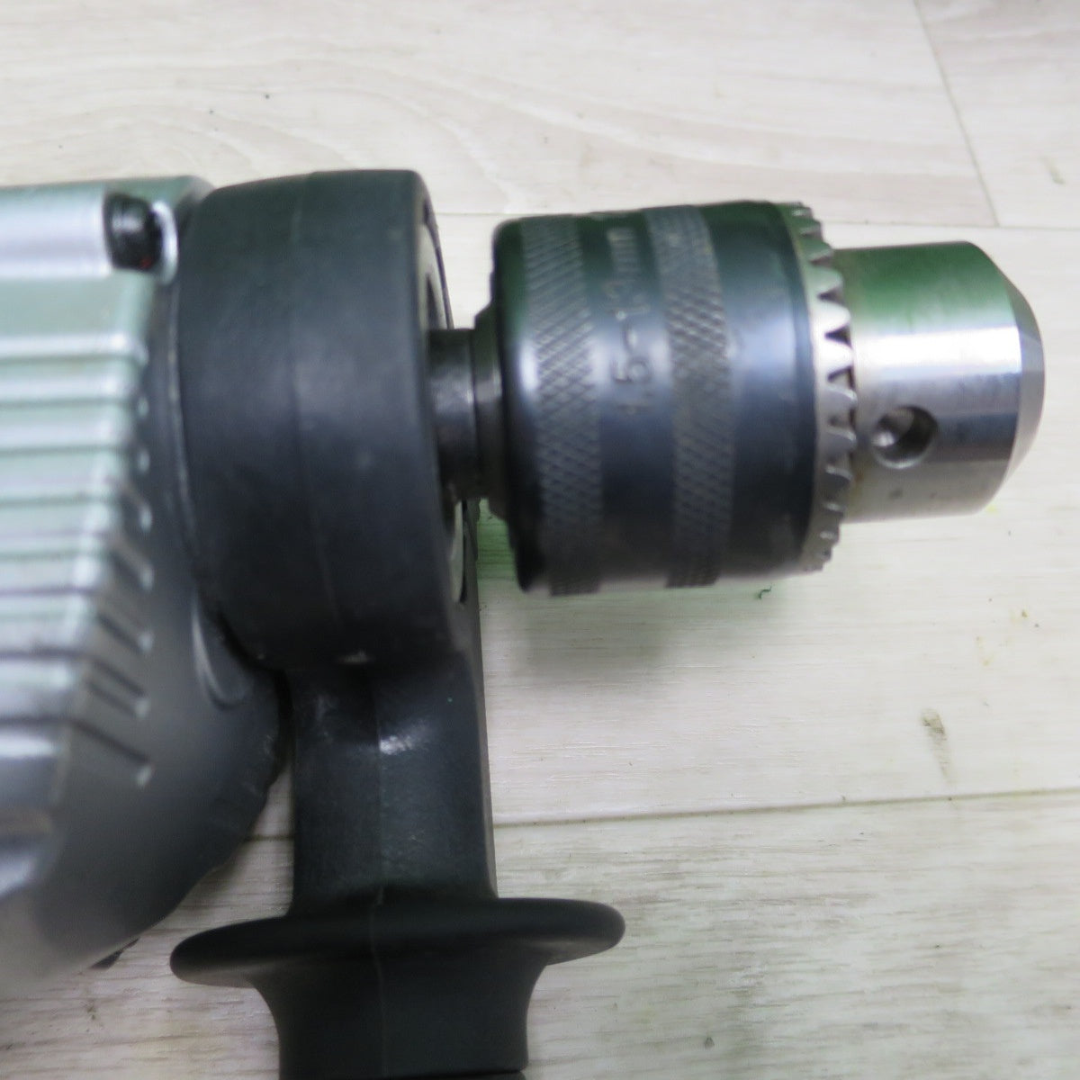 [送料無料] ☆ハイコーキ HiKOKI 振動 ドリル 16mm 100V DV16V ケース付き 穴あけ 電動 工具☆