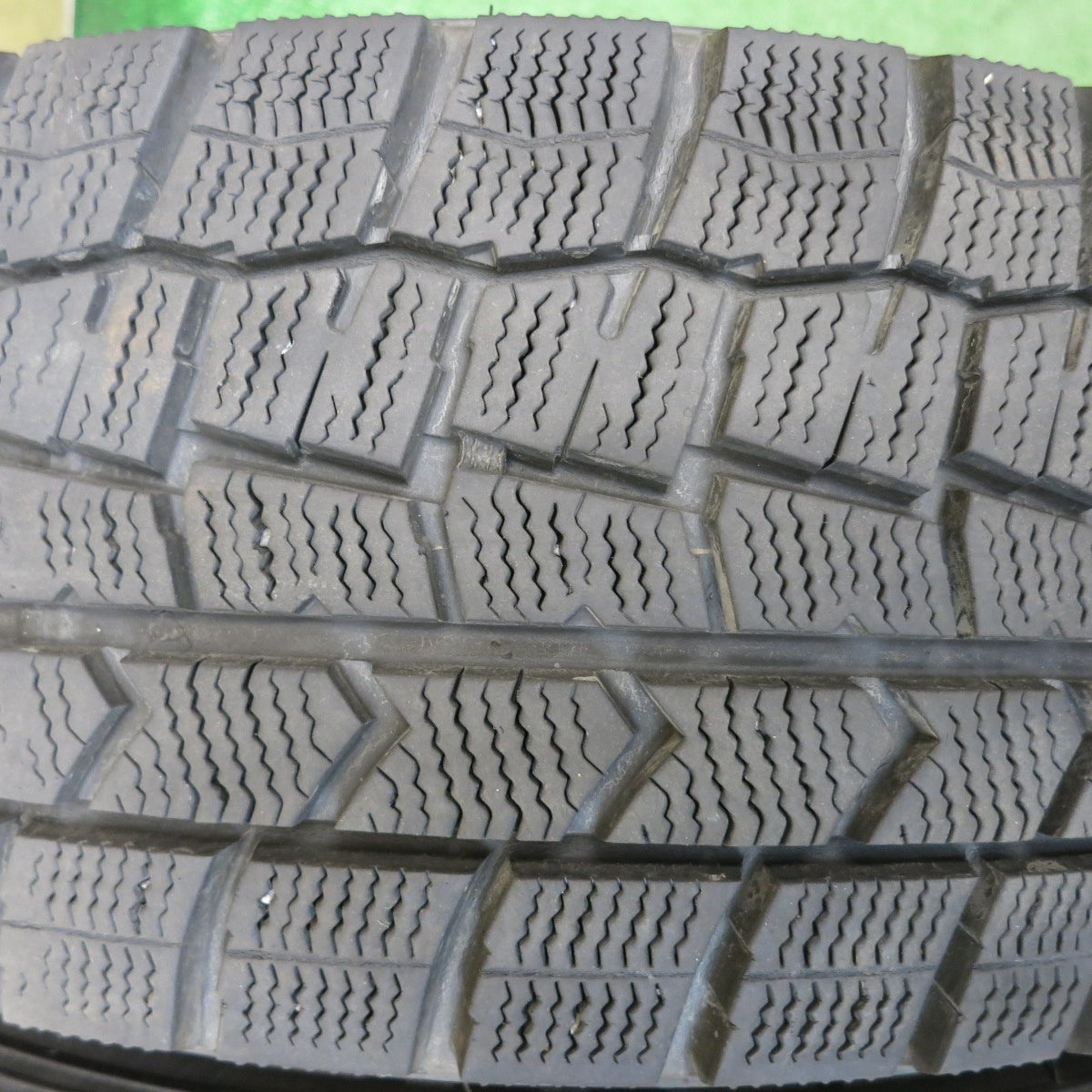 バリ溝！キレイ！9.5分◎ライズ ロッキー 等 195/65R16 スタッドレス ダンロップ ウインターマックス WM02 EuroSpeed MANARAY SPORT ユーロスピード マナレイ スポーツ 16インチ PCD100/5H◎6071210HAス
