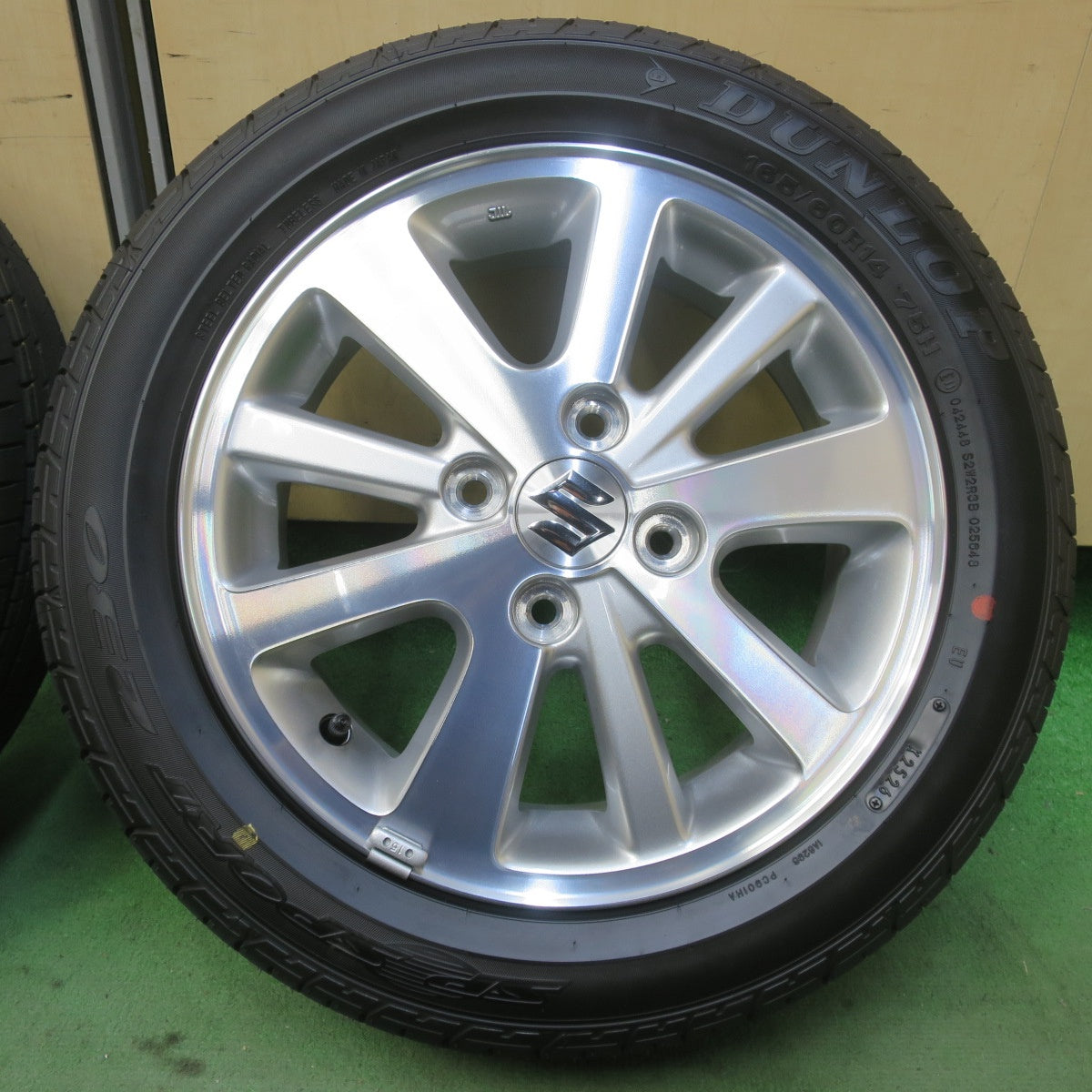 新車外し！26年◎スズキ DA17W エブリイ ワゴン 純正 165/60R14 ダンロップ SP スポーツ 230 14インチ PCD100/4H◎6081103IMノ