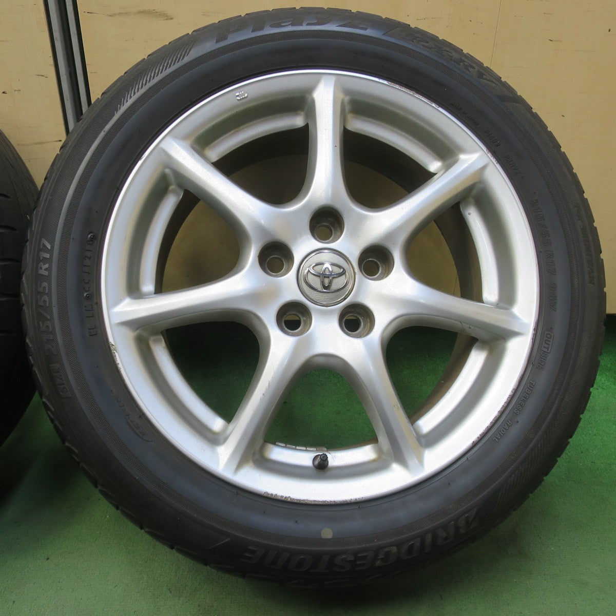 4本価格★トヨタ 50系 エスティマ 純正 215/55R17 ブリヂストン プレイズ PX-RV 17インチ PCD114.3/5H★6051904イノ
