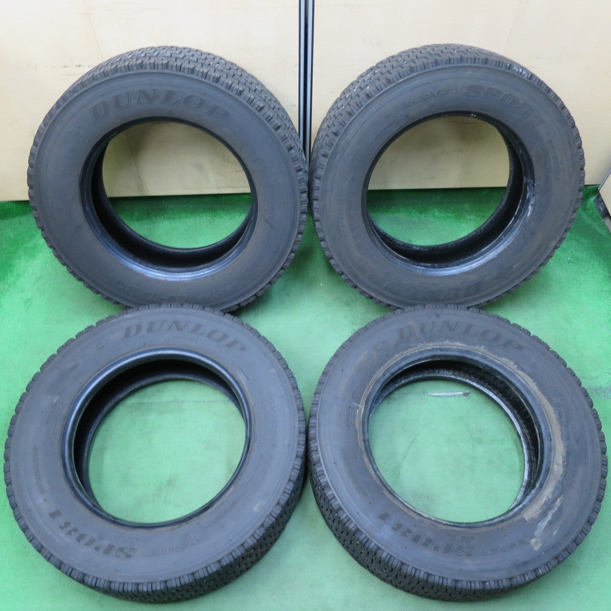 4本 23年★トラック タイヤ 245/70R19.5 136/134J スタッドレス ダンロップ デクテス SP081 DECTES 19.5インチ★5010612イスタ