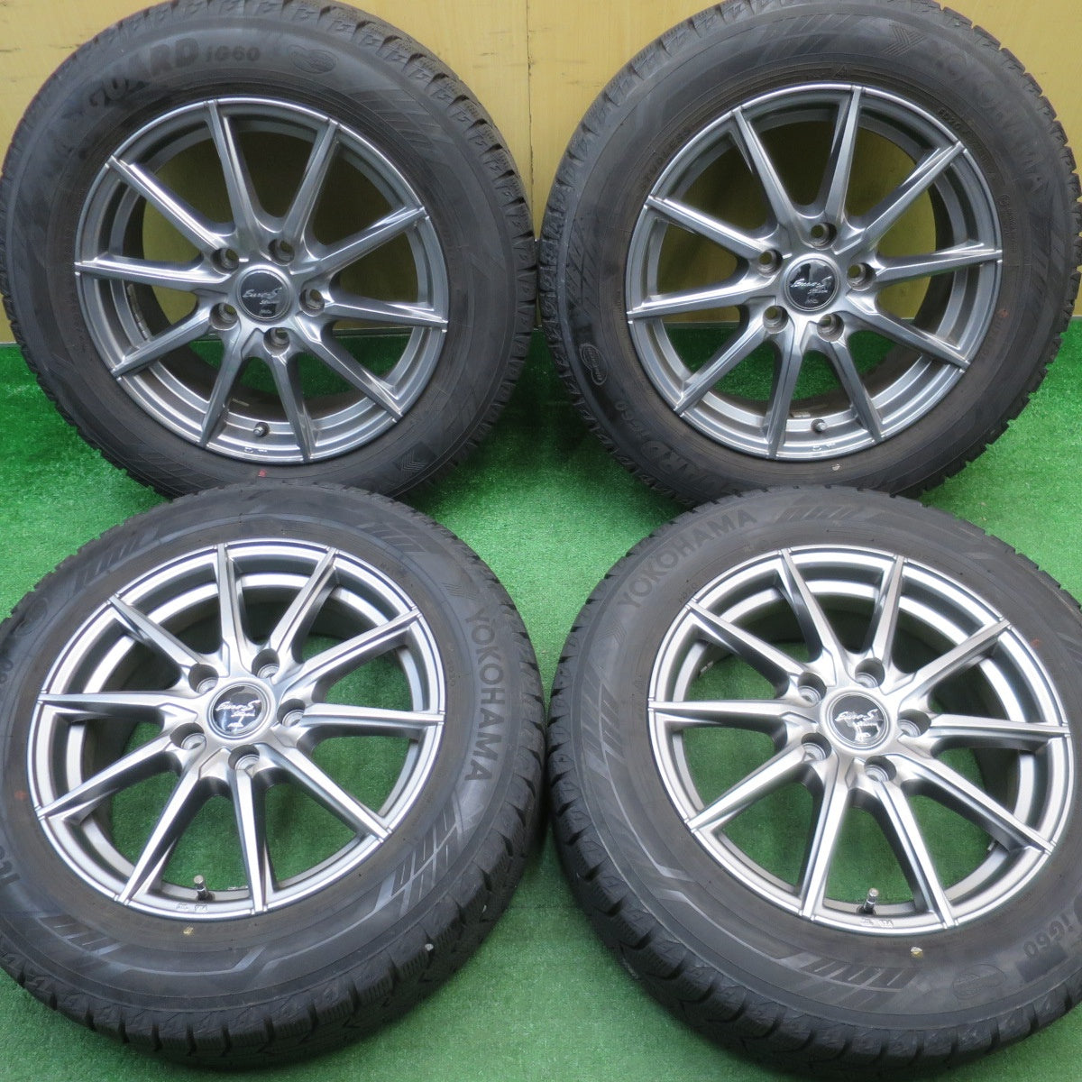 バリ溝！キレイ！9.5分★スタッドレス 205/60R16 ヨコハマ アイスガード iG60 Euro-S Stream MiD 16インチ PCD114.3/5H★5112701NJス