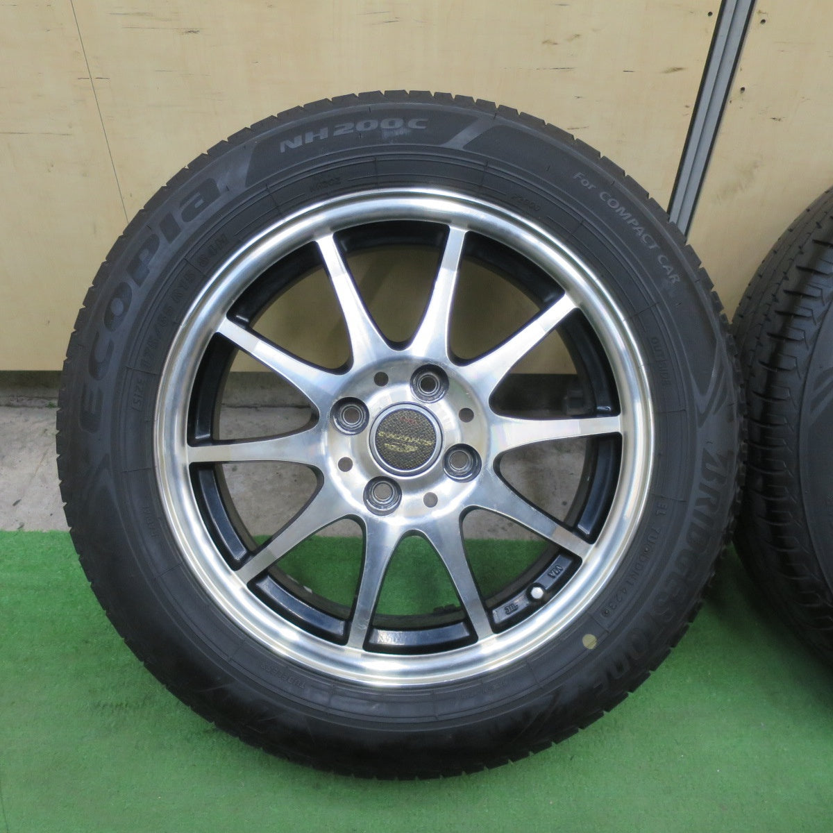 バリ溝！23年！9.5分★175/65R15 ブリヂストン エコピア NH200C SCHNEIDER ATECH シュナイダー 15インチ PCD100/4H★6021804TTノ