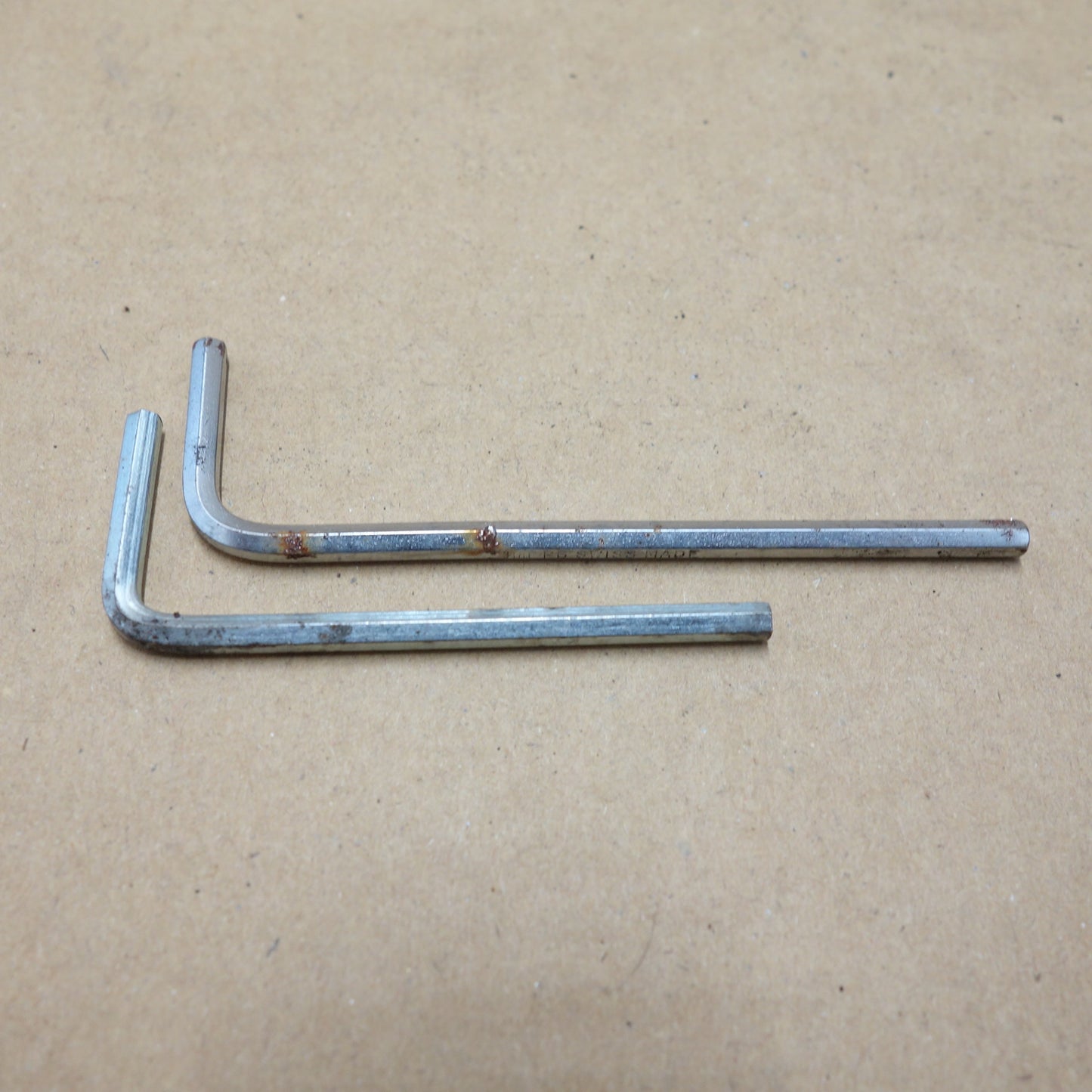 [送料無料] ◆MOMO ステアリング ボス ホーン ボタン モモ ハンドル BOSS 現状品◆