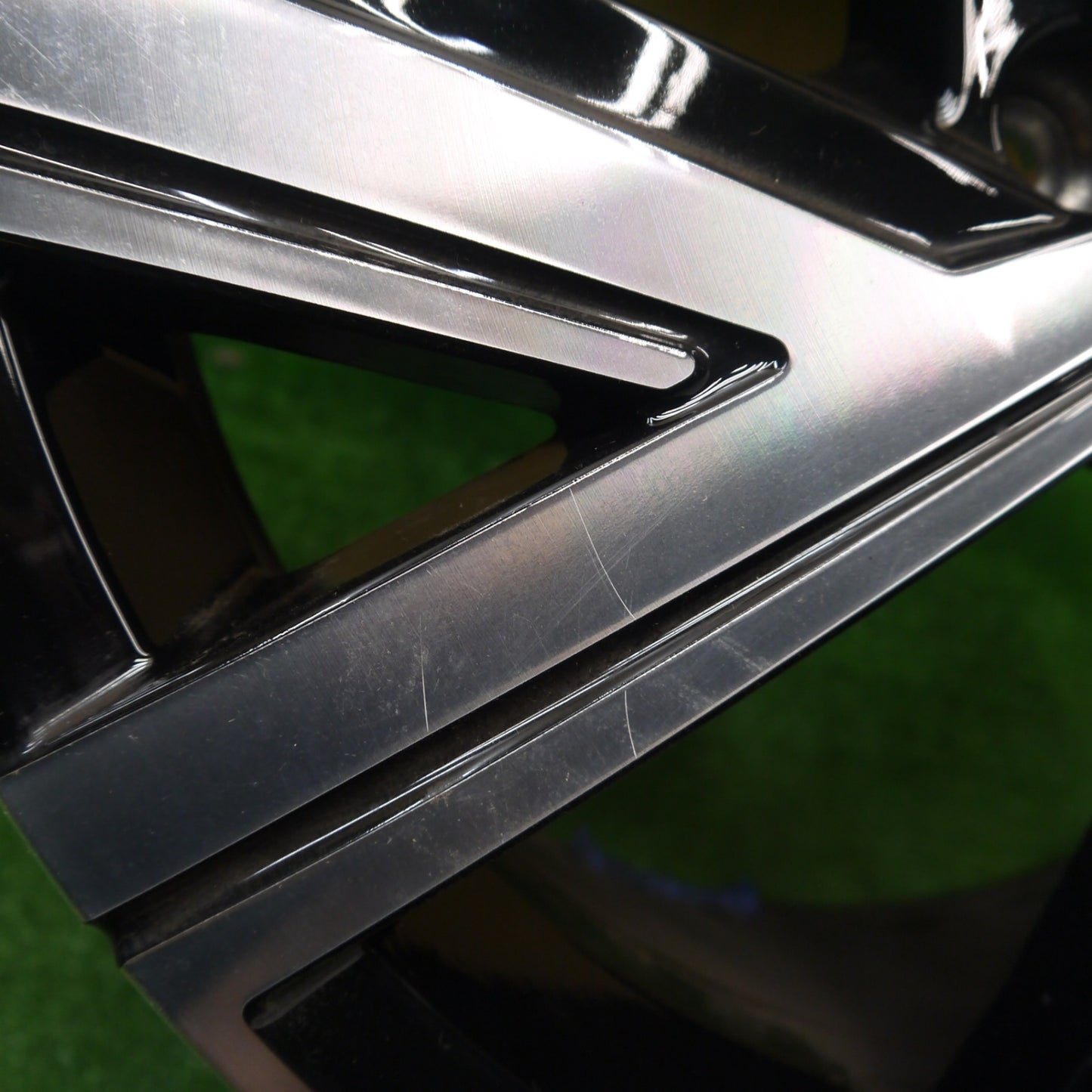 新車外し★VW ワーゲン ゴルフ8  R-LINE 純正 ホイール 18インチ 18×7.5J エンブレム BIASSO PCD112/5H★5120802Hホ