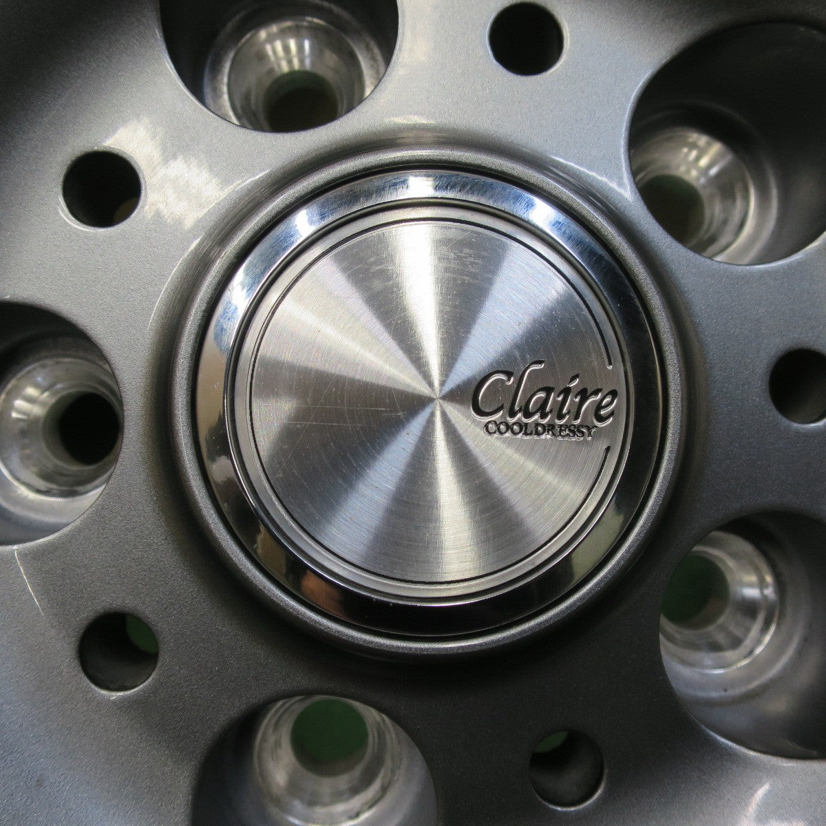 バリ溝！24年！キレイ！ほぼ10分★スタッドレス 195/60R16 ブリヂストン ブリザック VRX3 Claire ZT10 クレール 16インチ PCD114.3/5H★5061801イス