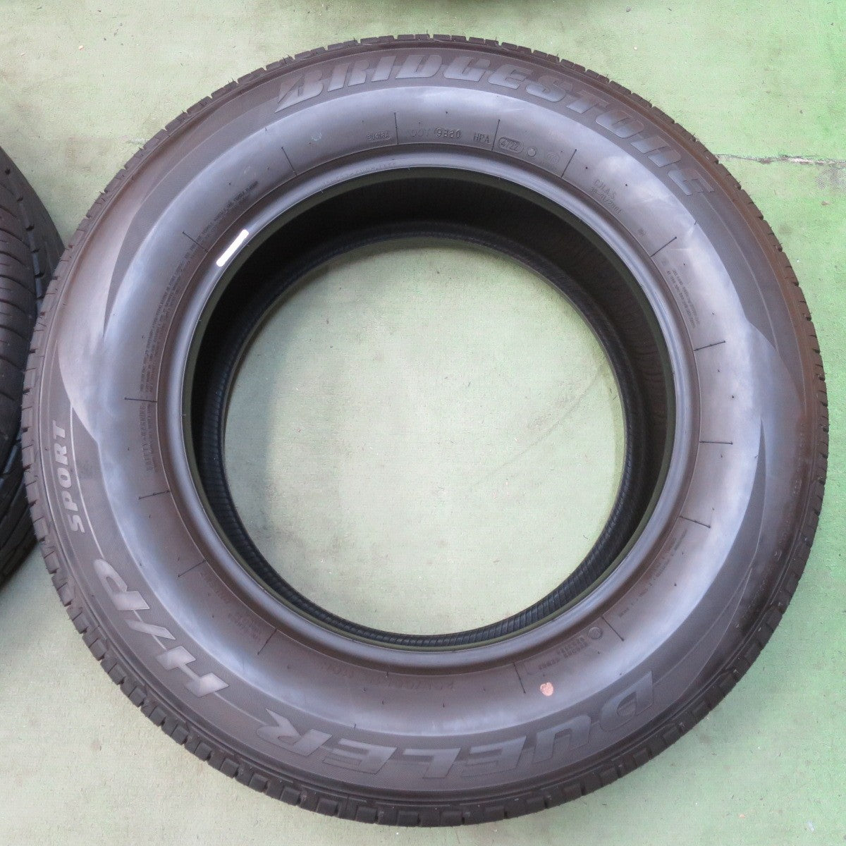 新車外し！22年★265/60R18 ブリヂストン デューラー H/P SPORT DUELER タイヤ 18インチ ランクル プラド ハイラックス サーフ パジェロ 等★6062405イノタ