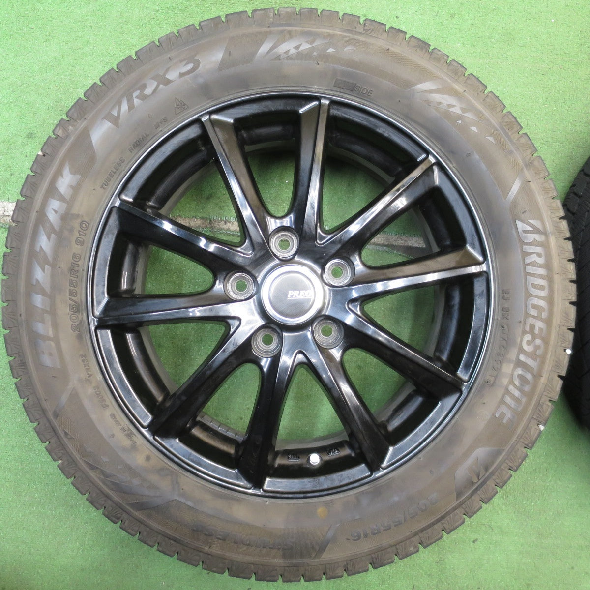 バリ溝！21年！9.5分★スタッドレス 205/55R16 ブリヂストン ブリザック VRX3 PREO プレオ 16インチ PCD114.3/5H★5072402NJス
