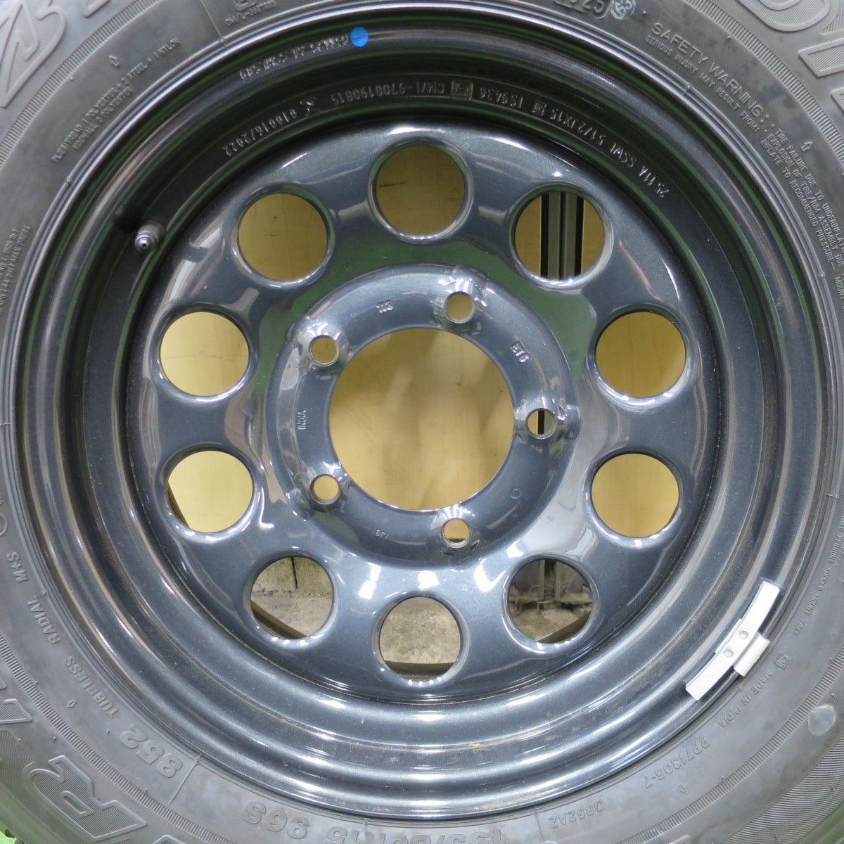 新車外し！25年！1本★スズキ ジムニー シエラ 純正 スチール 195/80R15 ブリヂストン デューラー H/L 852 15インチ スペア PCD139.7/5H★6050801ナノ