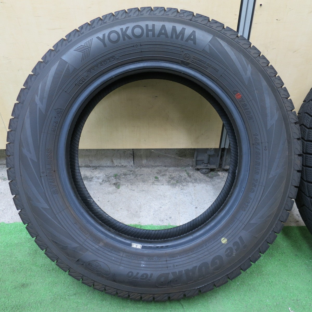 バリ溝！25年！ほぼ10分◎スタッドレス 145/80R13 ヨコハマ アイスガード iG70 タイヤ 13インチ タント N-BOX ムーブ ワゴンR スペーシア 等◎6081207NGスタ