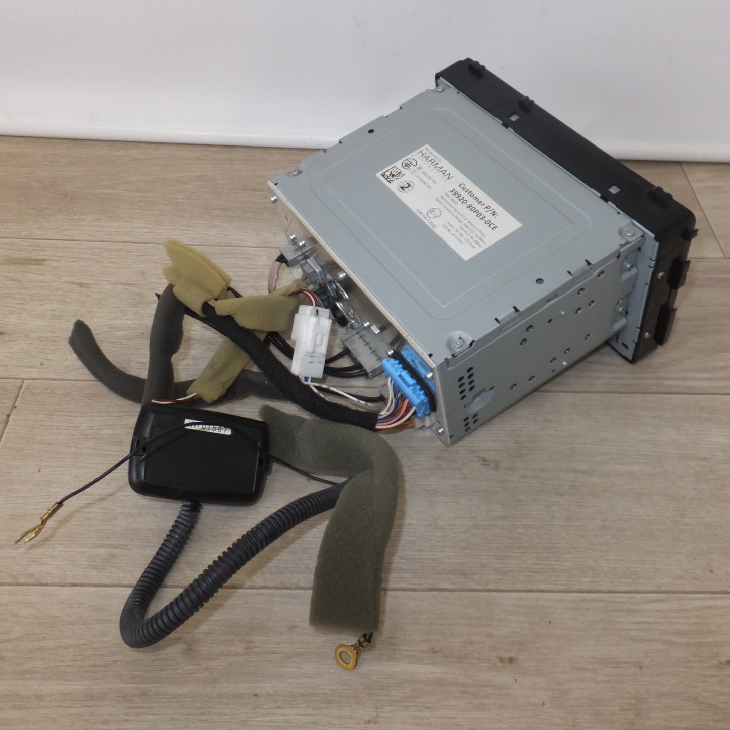 [送料無料] 現状品★HARMAN製 スズキ 純正 メモリーナビゲーション 80P0 39920-80P03-0CE[47]★