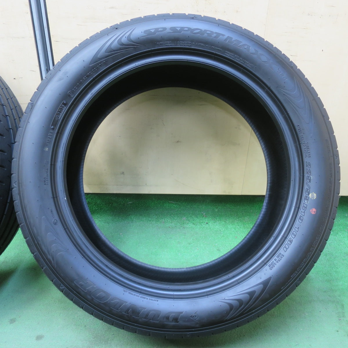 新車外し！25年★225/55R19 ダンロップ SPスポーツ マックス 060 タイヤ 19インチ 40系 ヴェルファイア アルファード 等★6011709イノタ