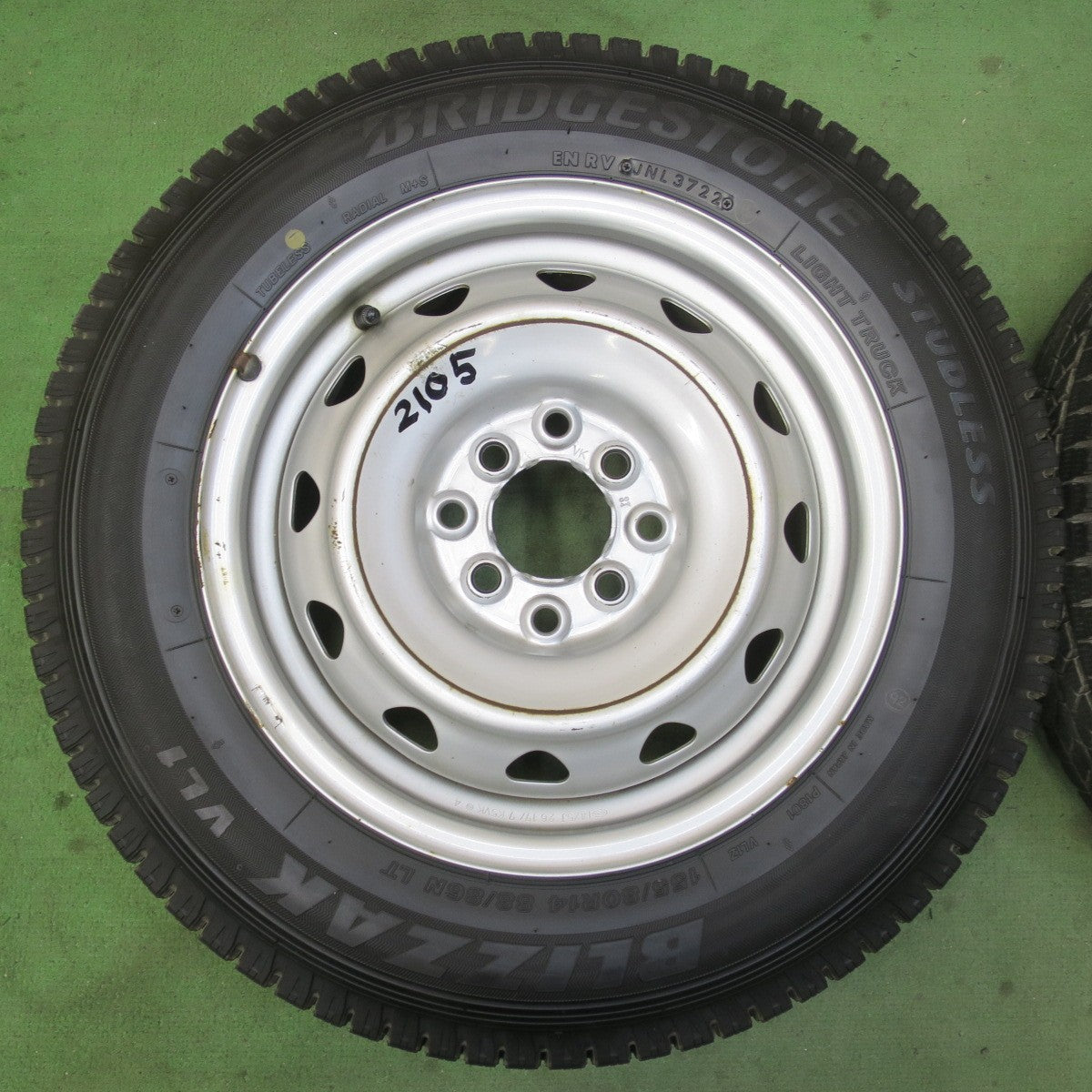 バリ溝！22年！9.5分以上★スタッドレス 155/80R14 88/86N ブリヂストン ブリザック VL1 スチール ホイール 14インチ PCD100 114.3/4H マルチ★6022302イス