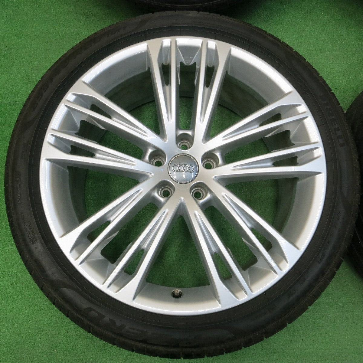 *送料無料* バリ溝！キレイ！9分★アウディ A7 Sライン 純正 255/40R20 ピレリ PZERO TM 20インチ PCD112/5H★4032701イノ