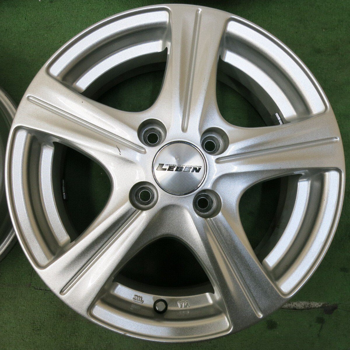 キレイ★LEBEN レーベン 14インチ ホイール 14×5.5J PCD100/4H★5021410SYホ