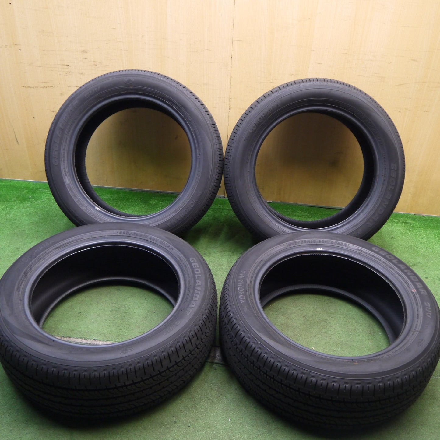 新車外し！25年★225/55R18 ヨコハマ ジオランダー SUV G055 G055E タイヤ 18インチ フォレスター デリカ D:5 シャモニー エルグランド 等★5081809Hノタ