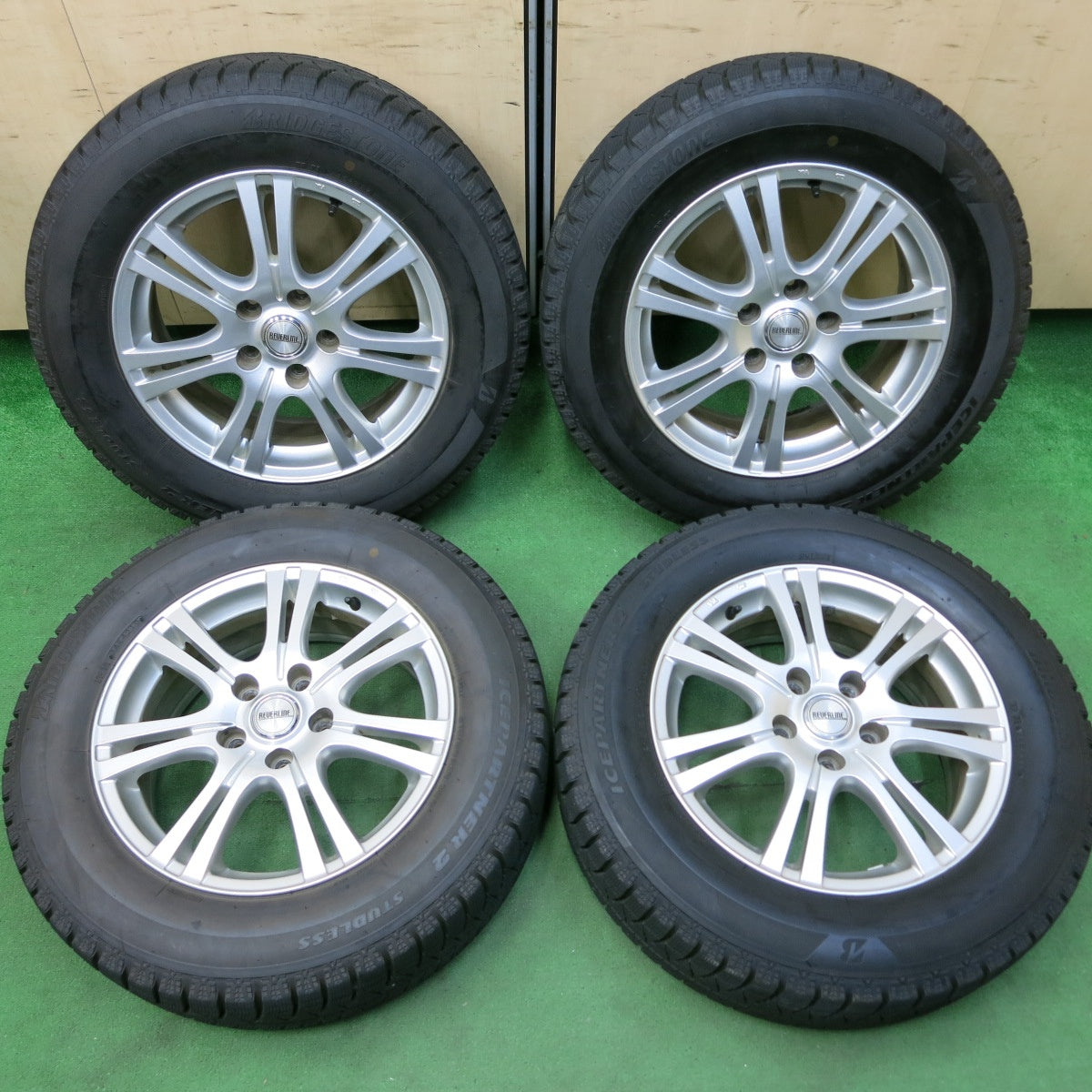 *送料無料* バリ溝！キレイ！9.5分★スタッドレス 215/60R16 ブリヂストン アイスパートナー2 REVERLINE リバーライン 16インチ PCD114.3/5H★4082004SYス