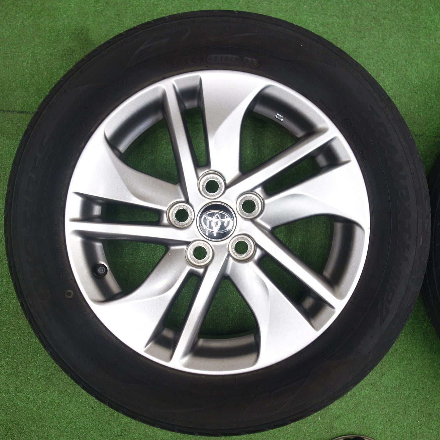 バリ溝！22年！キレイ！8.5分★トヨタ 170系 シエンタ 純正 185/60R15 トーヨー トランパス MP7 15インチ PCD100/5H★6031301KTノ